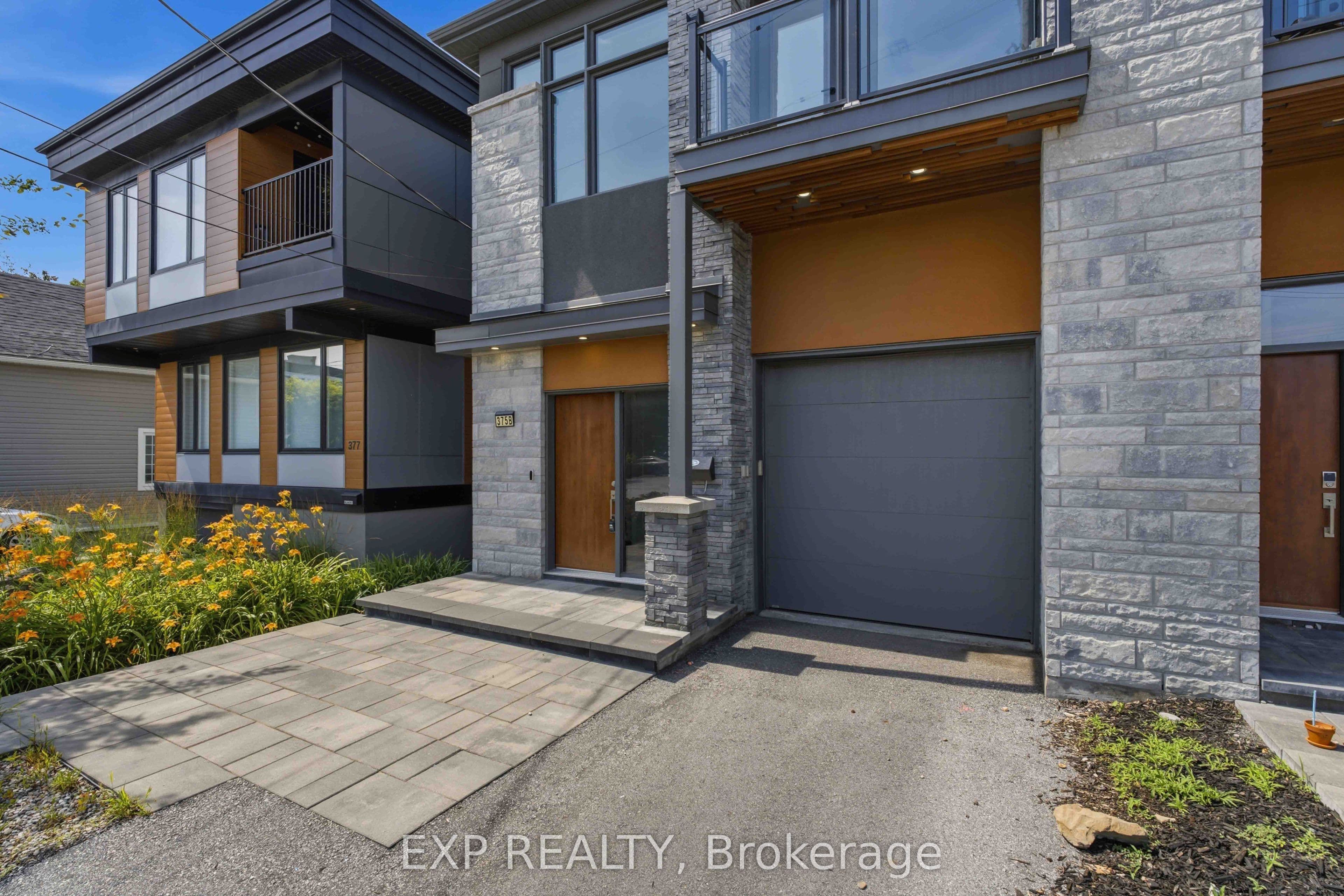 375 Madison Avenue B, Carlingwood - Westboro and Area, ON K2A 0B6