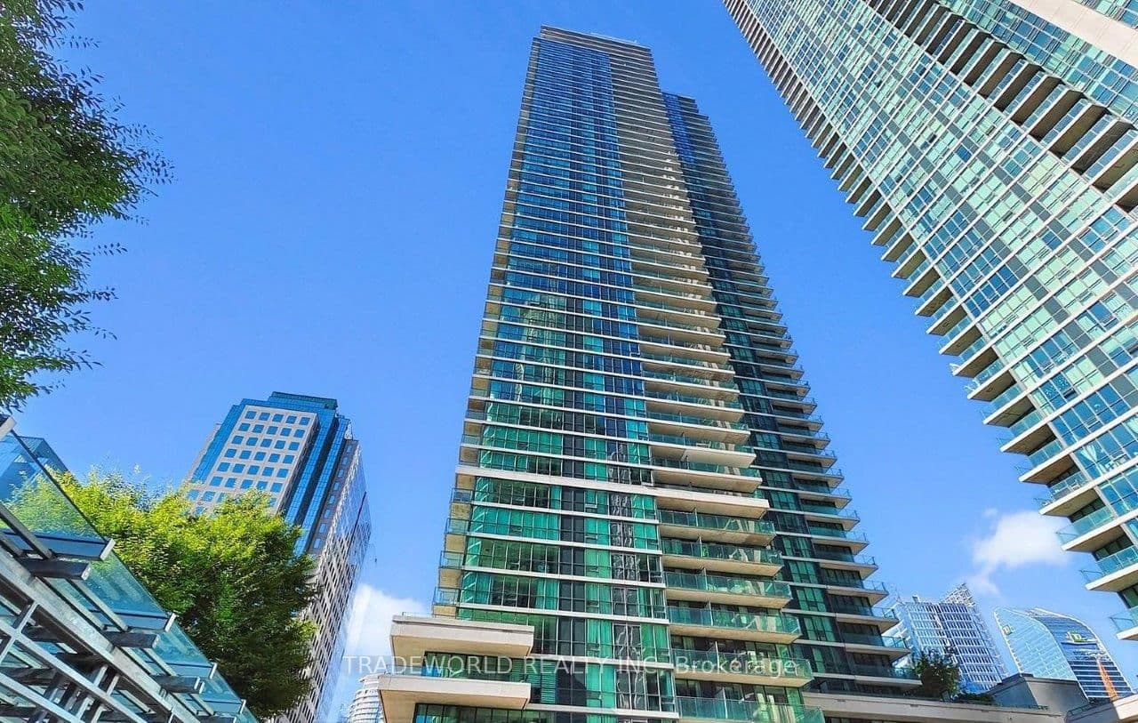 33 Bay Street 5003, Toronto, ON M5J 2Z3
