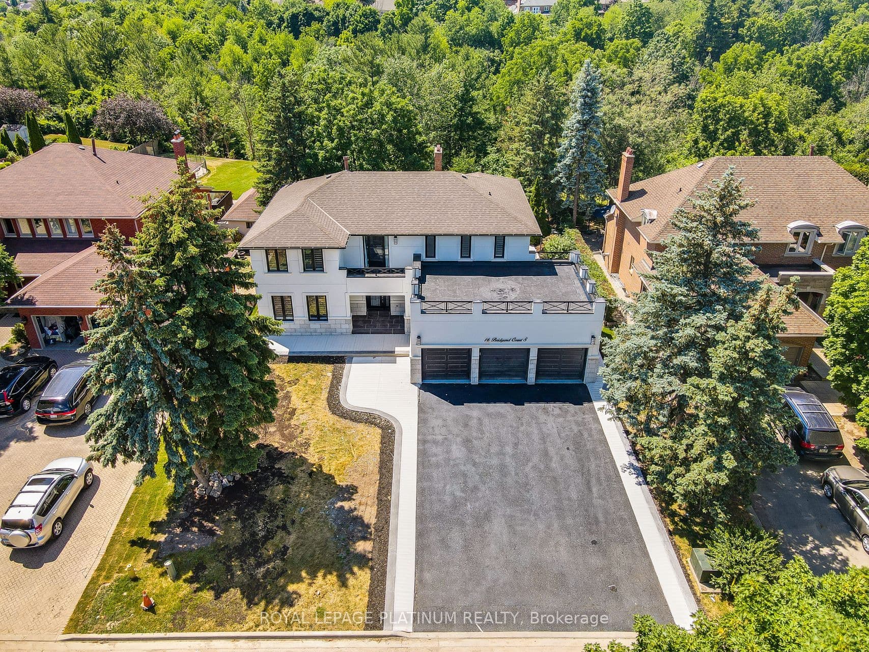 16 Bridgend Court S, Vaughan, ON L4L 3L3