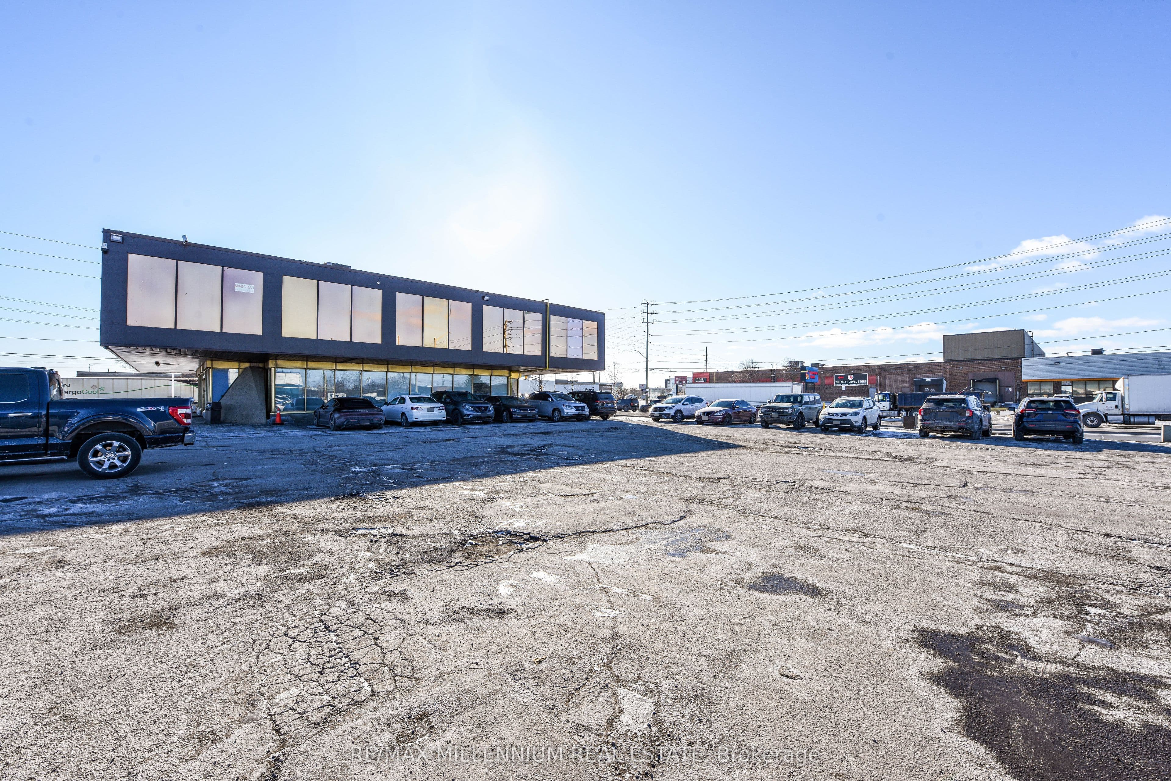 1300 Steeles Avenue 107, Brampton, ON L6T 1A2