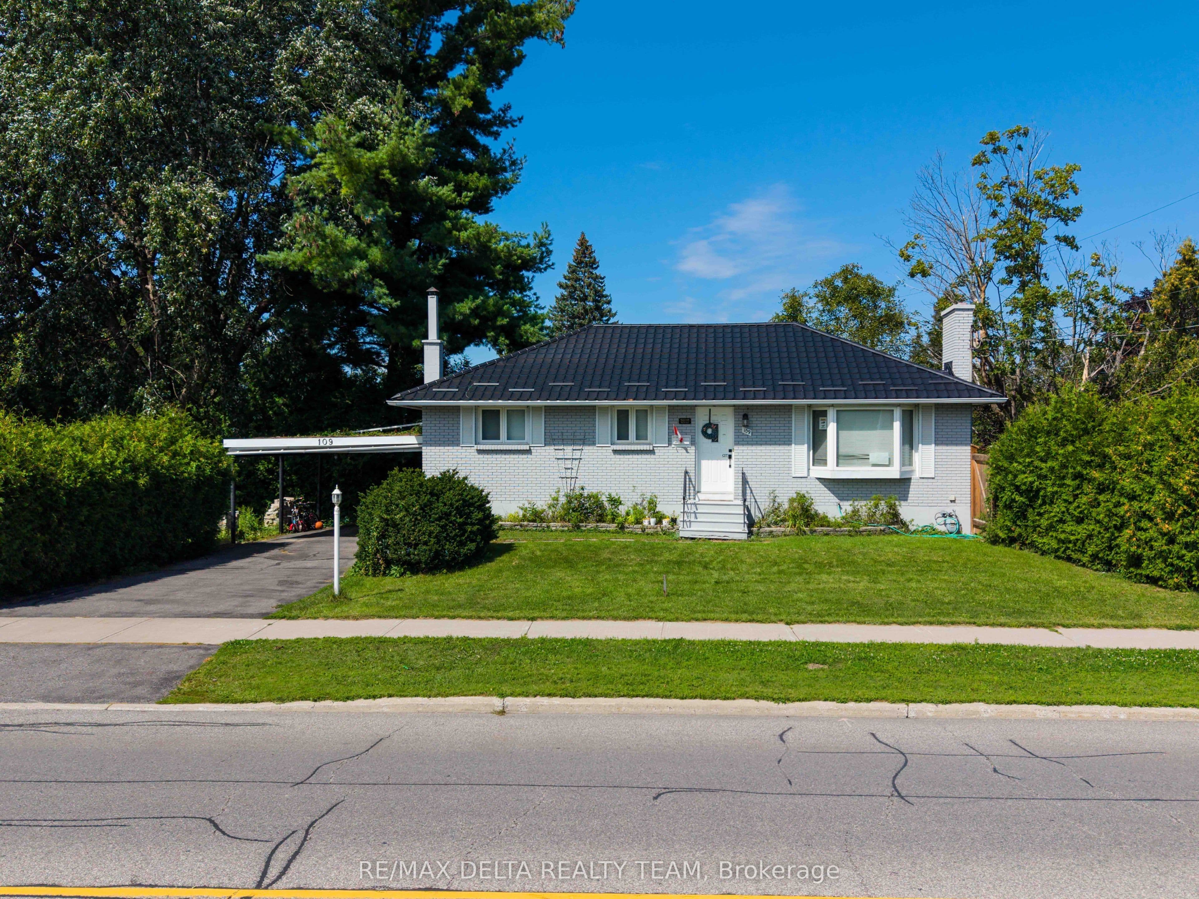 109 Meadowlands Drive W, Meadowlands - Crestview and Area, ON K2G 2S1