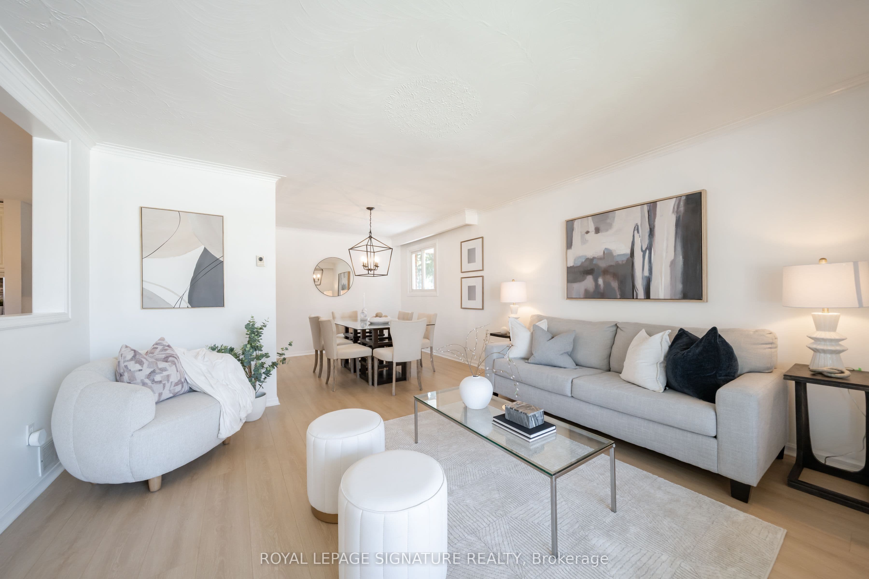 2002 Ingledale Road, Mississauga, ON L5J 2H2