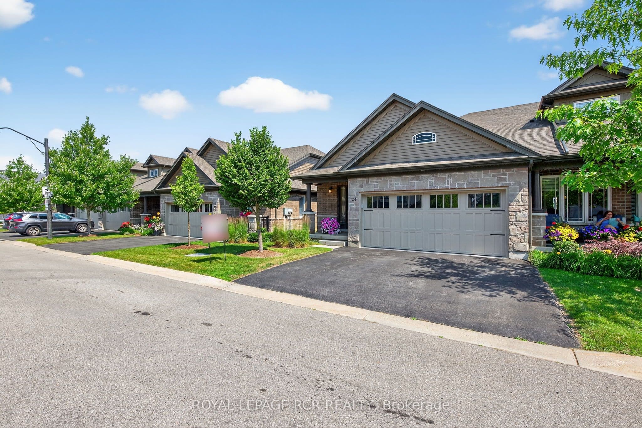 24 WESTMINSTER Crescent, Centre Wellington, ON N1M 1Y8