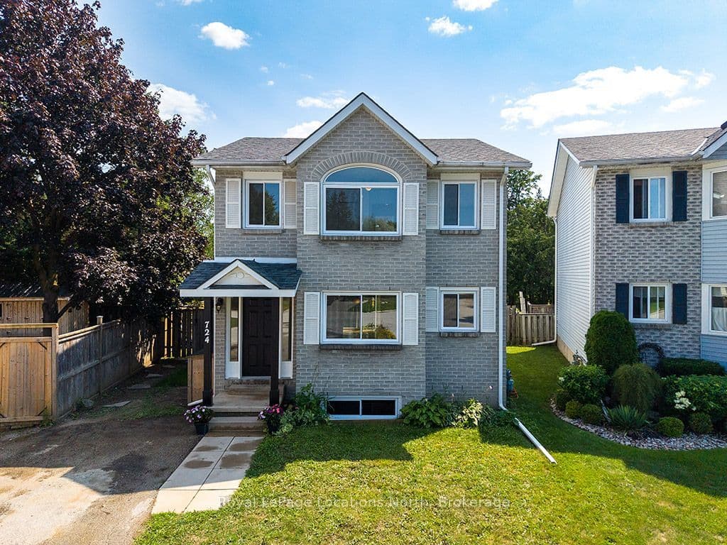 724 Ste Marie Street, Collingwood, ON L9Y 4T5