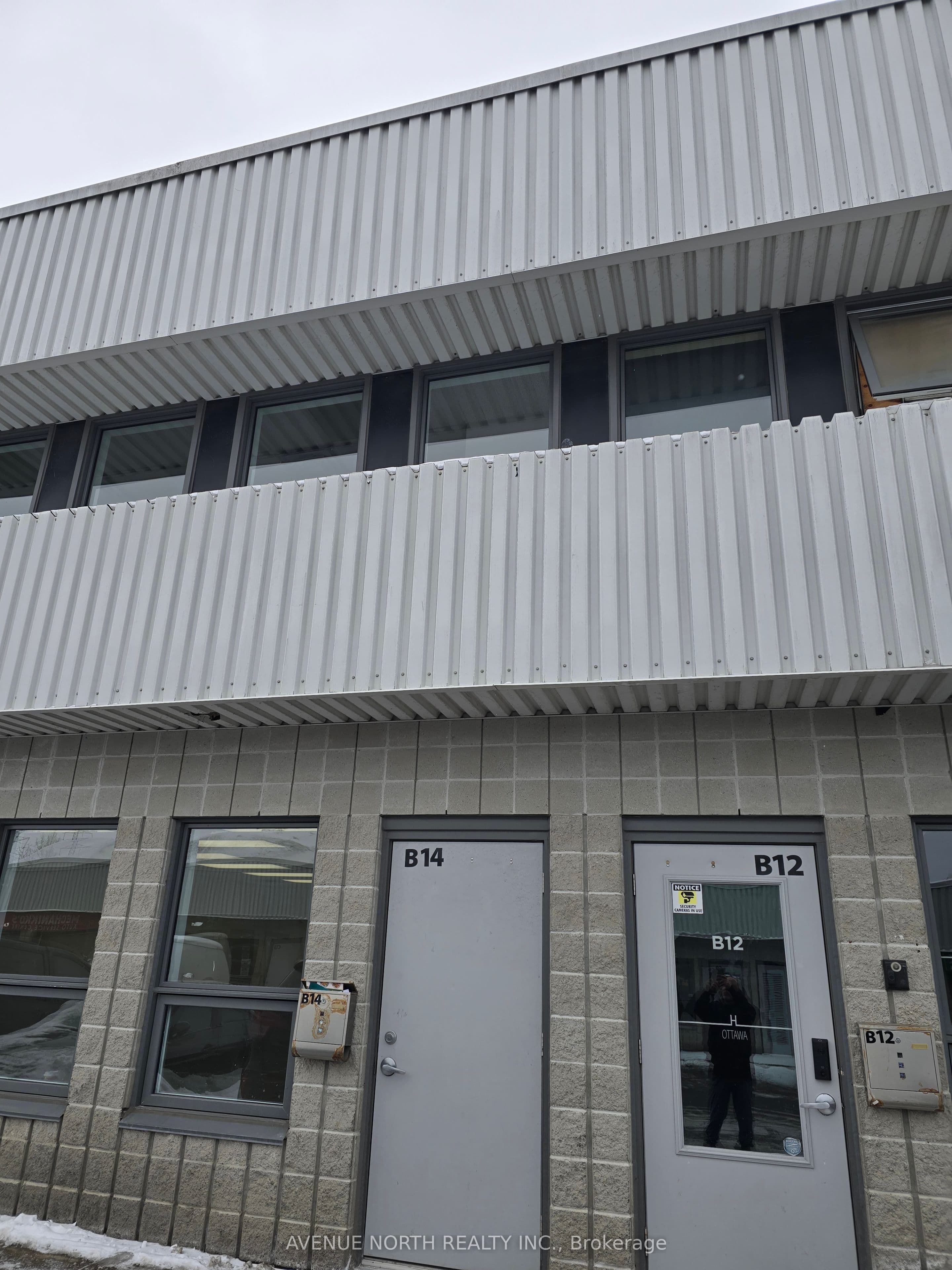 2285 St Laurent Boulevard B14, Hunt Club - South Keys and Area, ON K1G 4K1