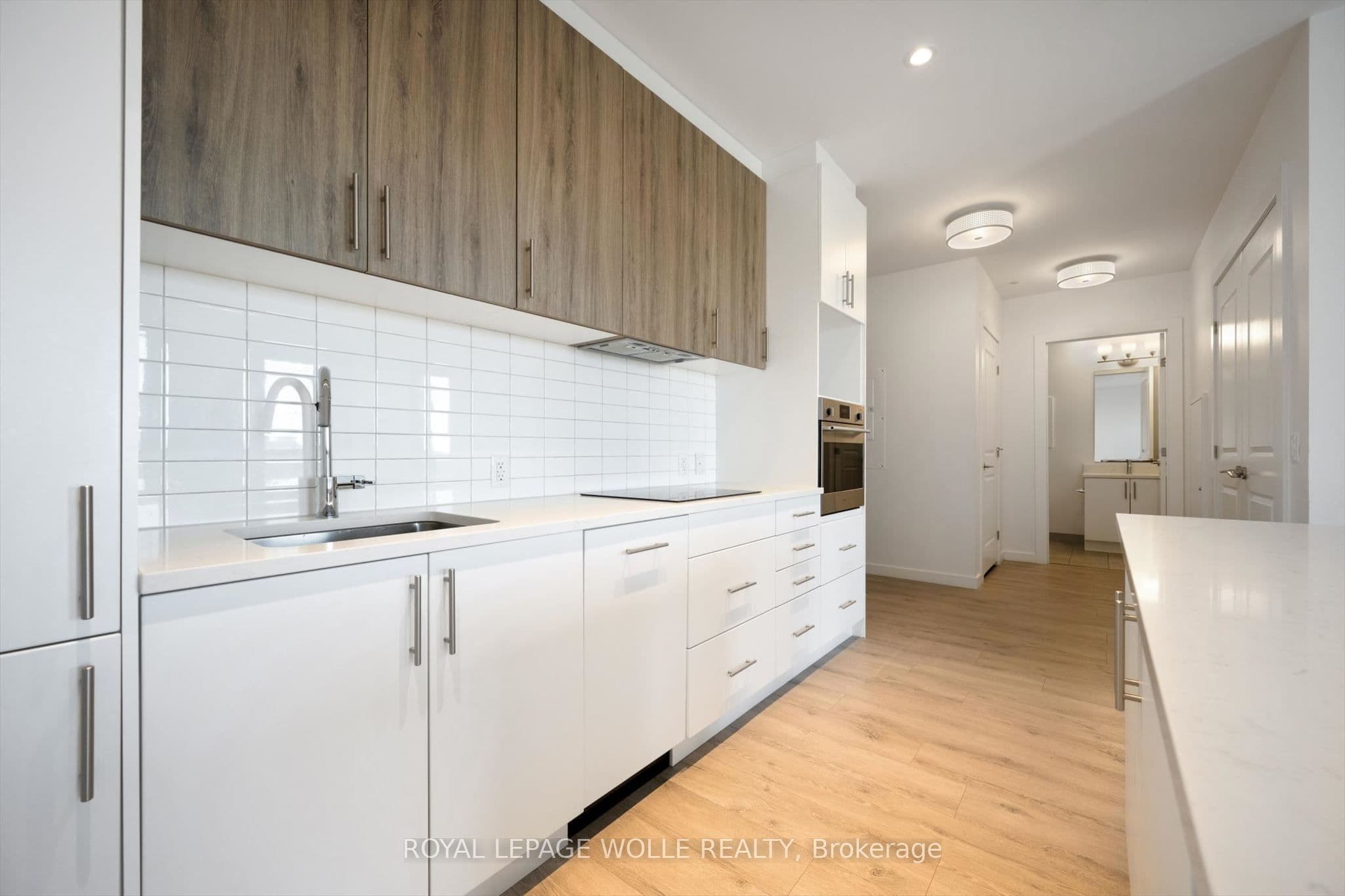 181 King Street S 4, Waterloo, ON N2J 0E7