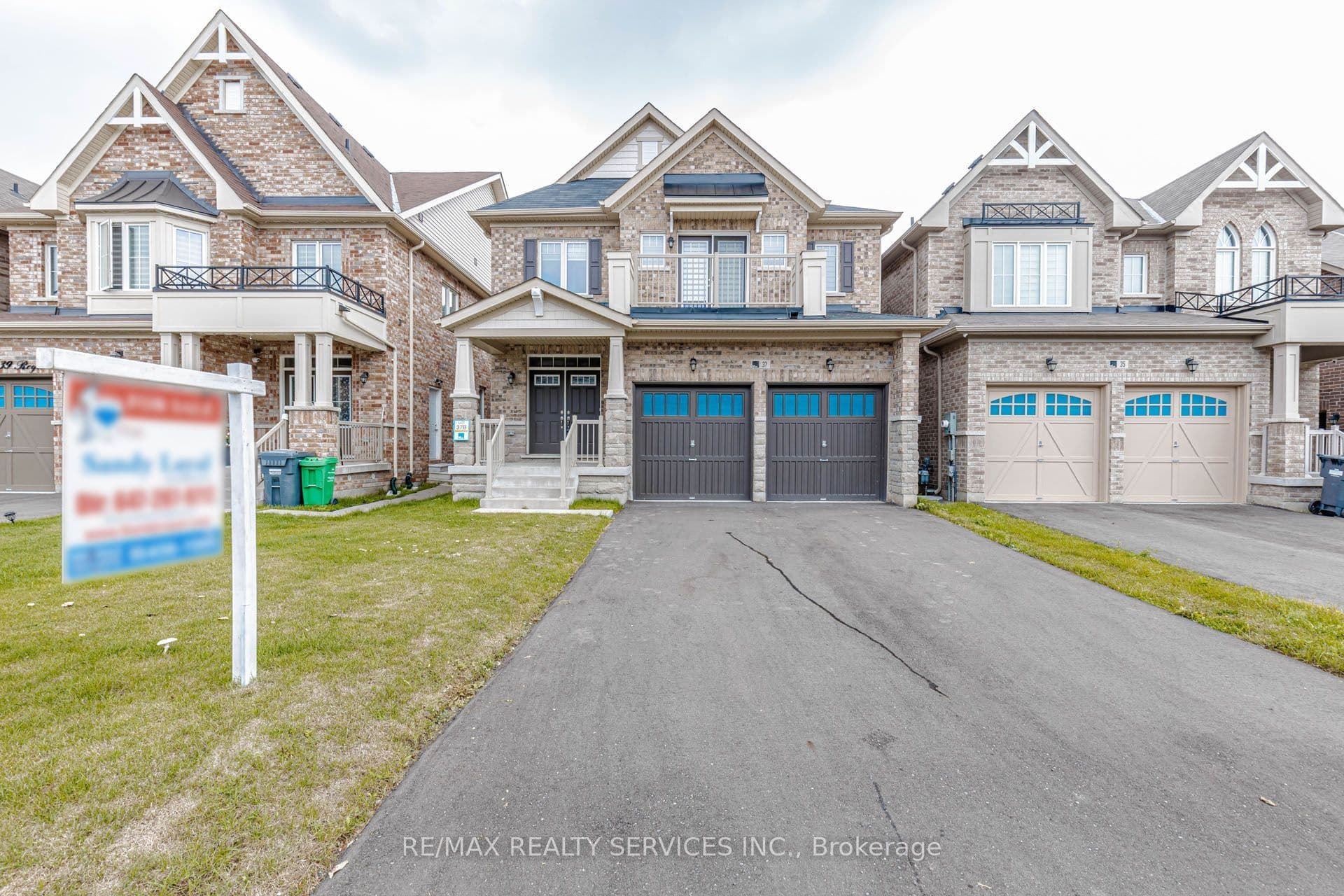 37 Royal Fern Crescent, Caledon, ON L7C 4H1