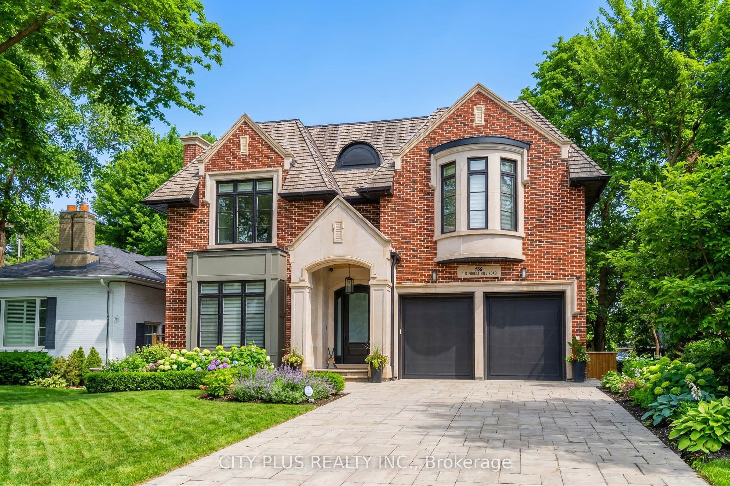169 Old Forest Hill Road, Toronto, ON M6C 2G7