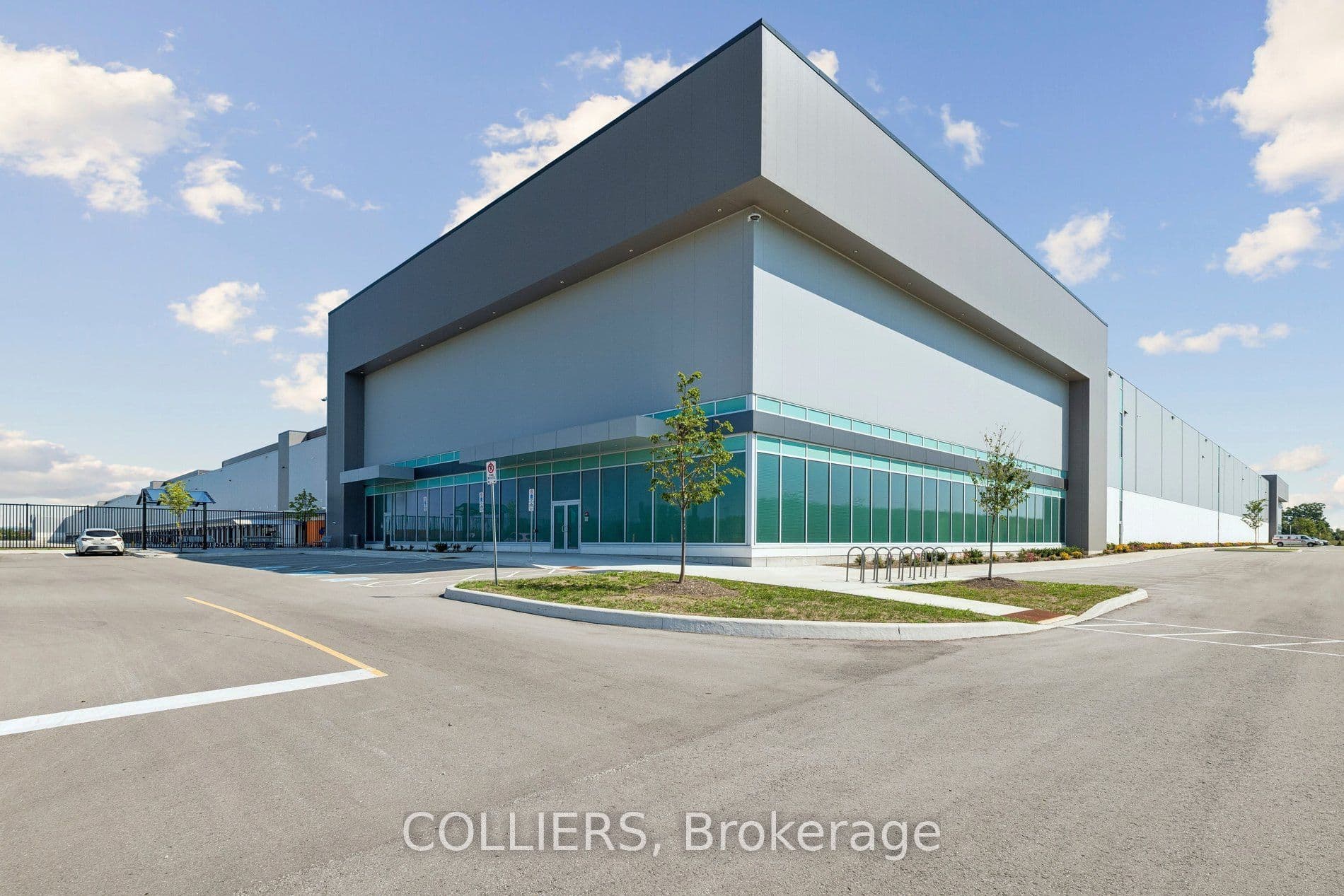 537 Kingston Road E Opt 8, Ajax, ON L1Z 1W3