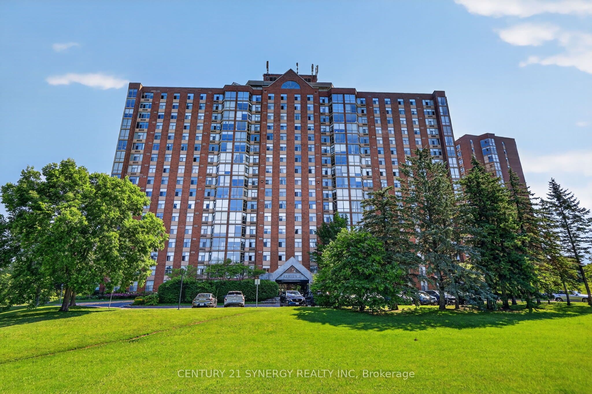 2759 Carousel Crescent 704, Blossom Park - Airport and Area, ON K1T 2N5