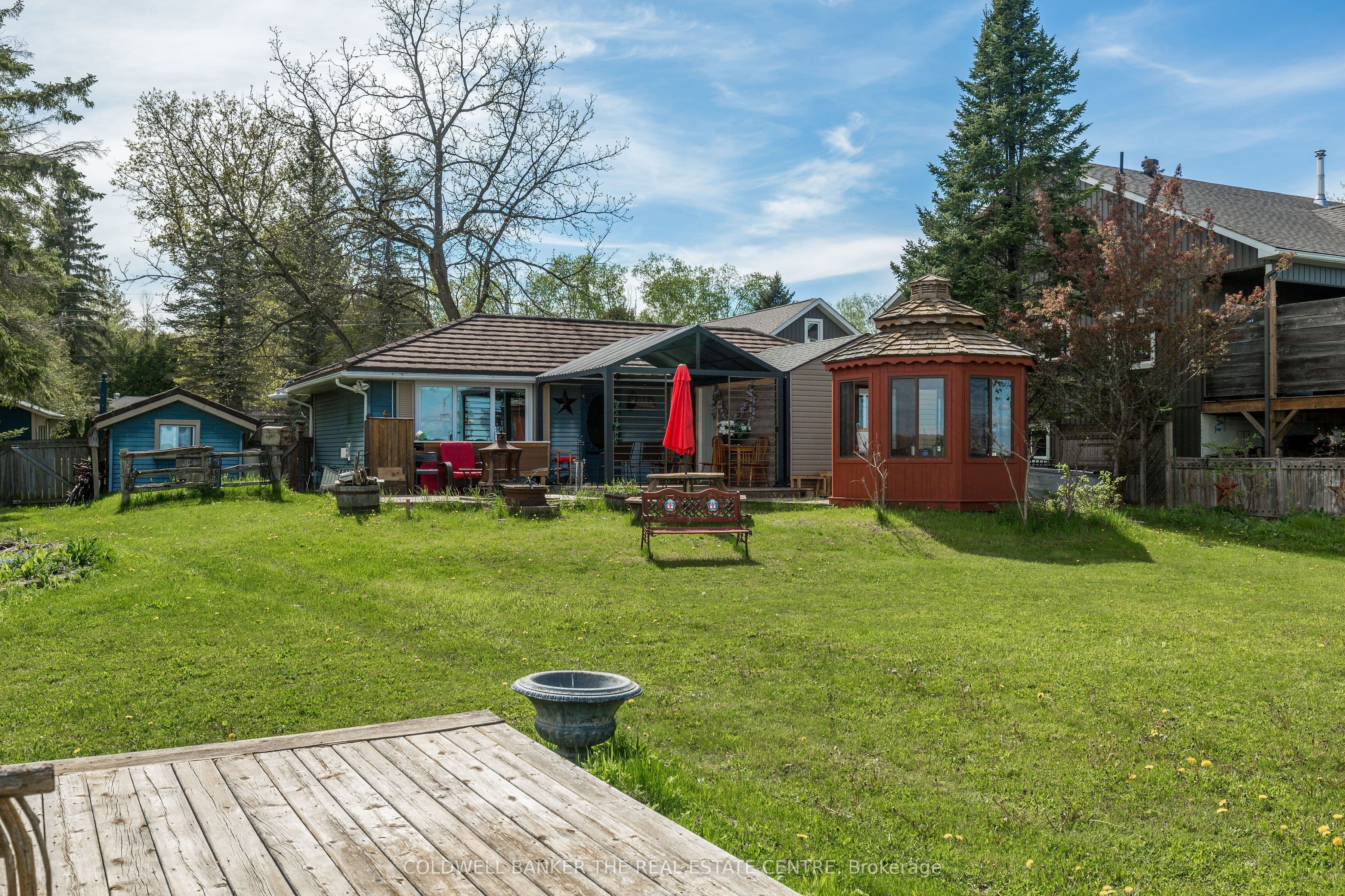 121 Maskinonge Road, Tay, ON L0K 2A0