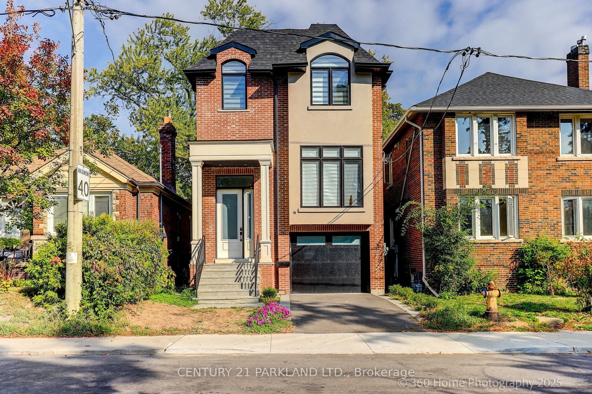 30 Glen Echo Avenue, Toronto, ON M4N 2E1