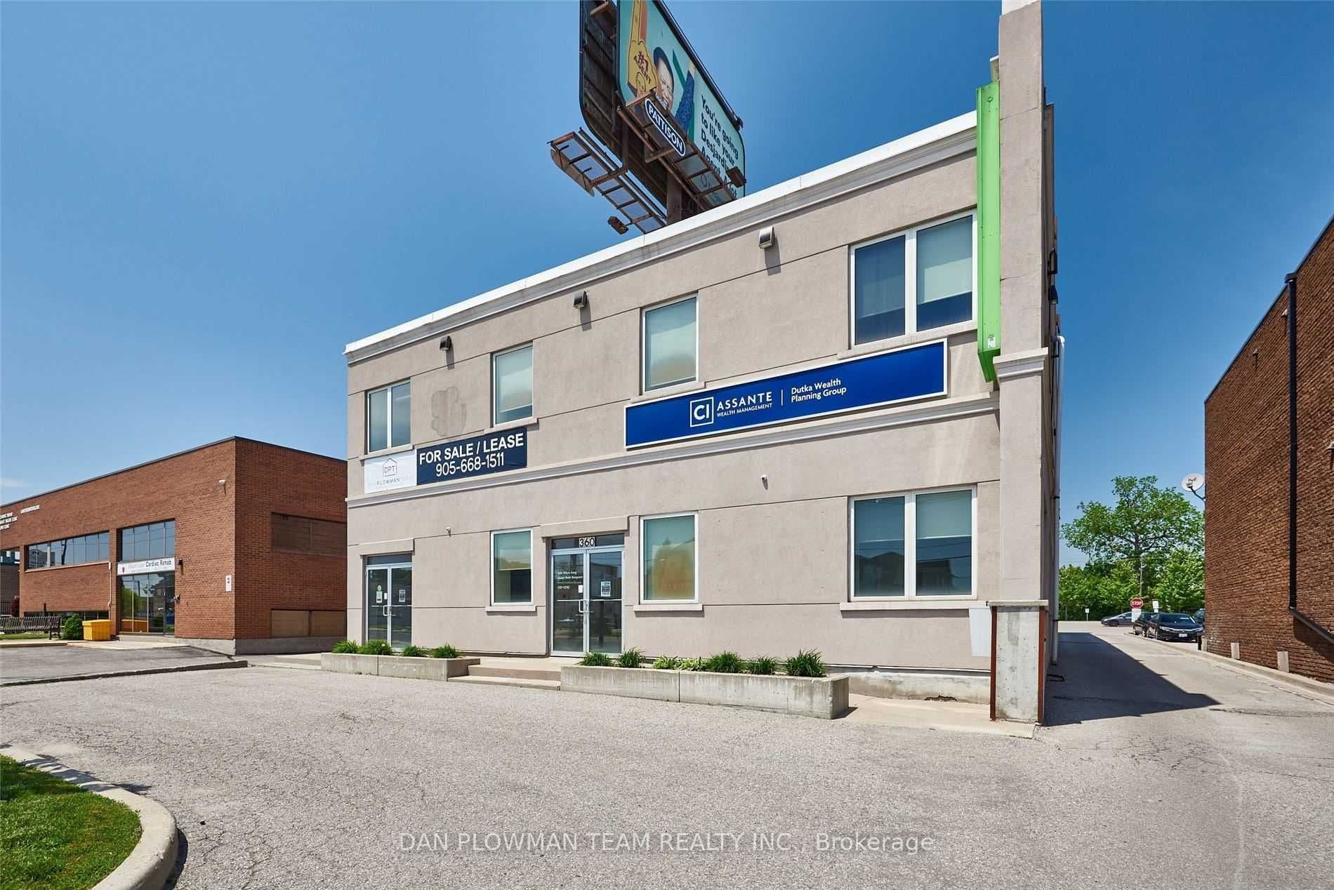 360 King Street W, Oshawa, ON L1J 2J9