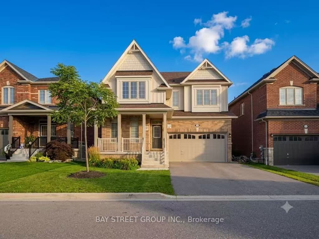 27 Samuel Crescent, Springwater, ON L9X 2A4