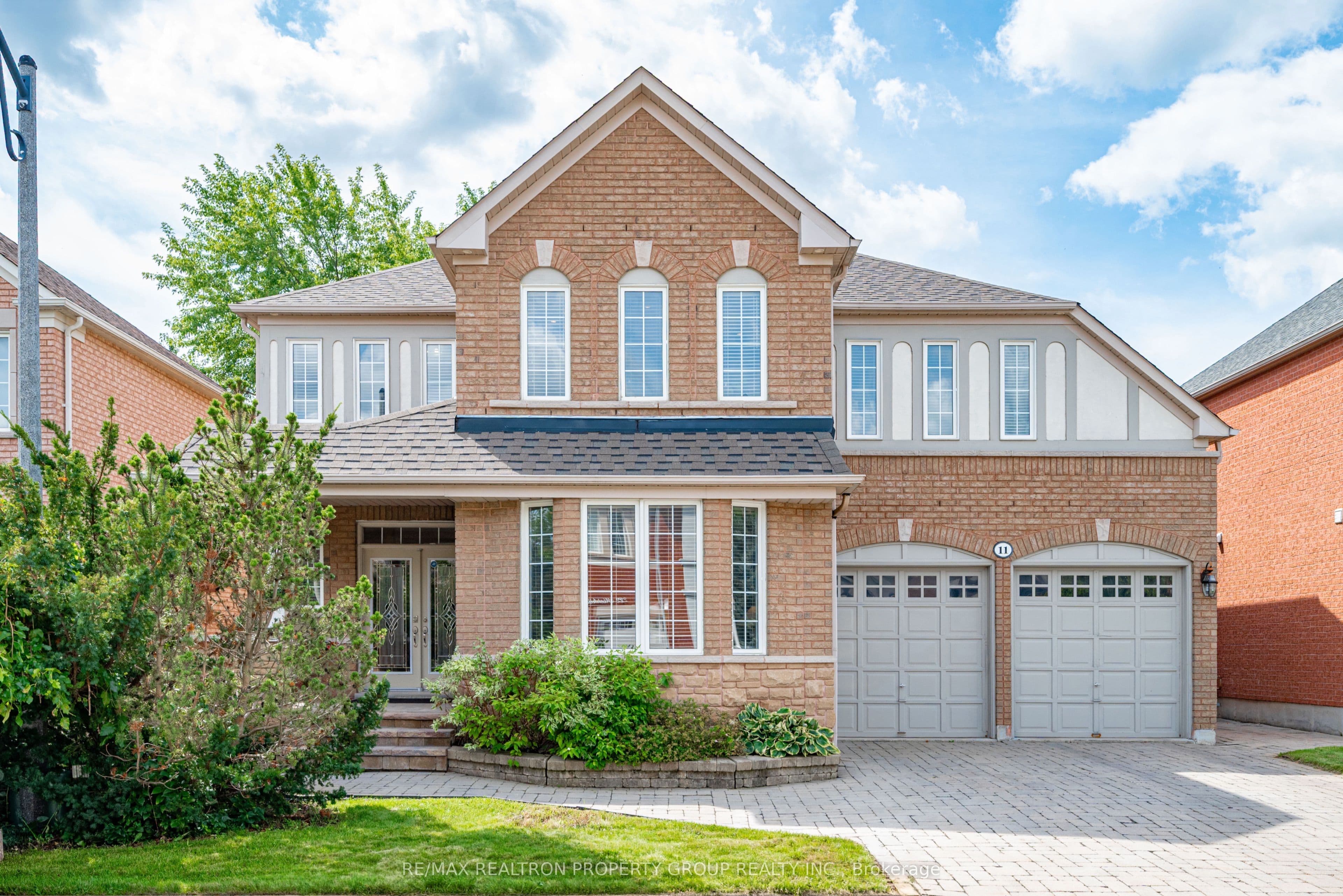 11 Montebello Crescent, Ajax, ON L1T 4M8
