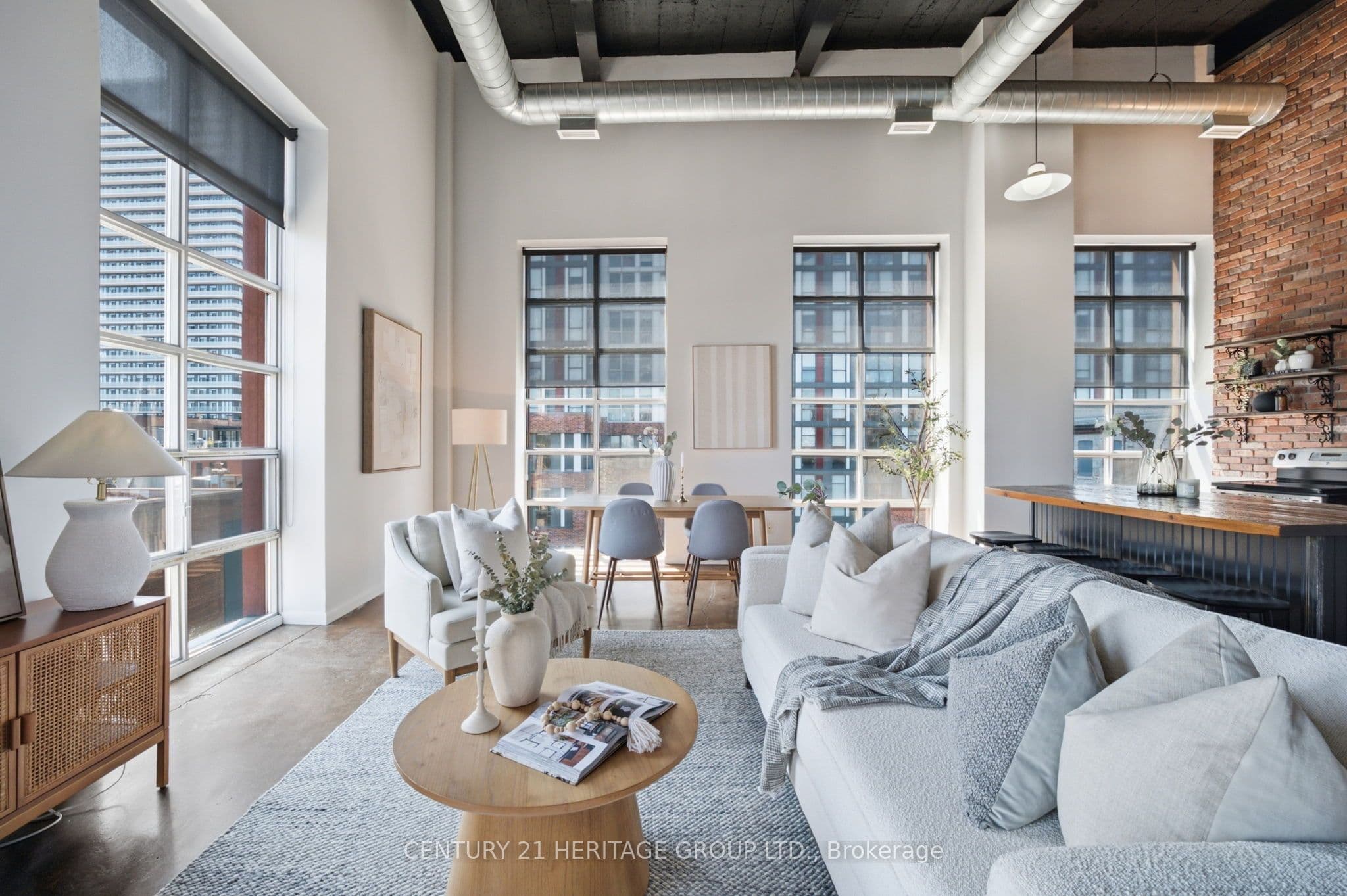 11 Rebecca Street 410, Hamilton, ON L8R 3H7