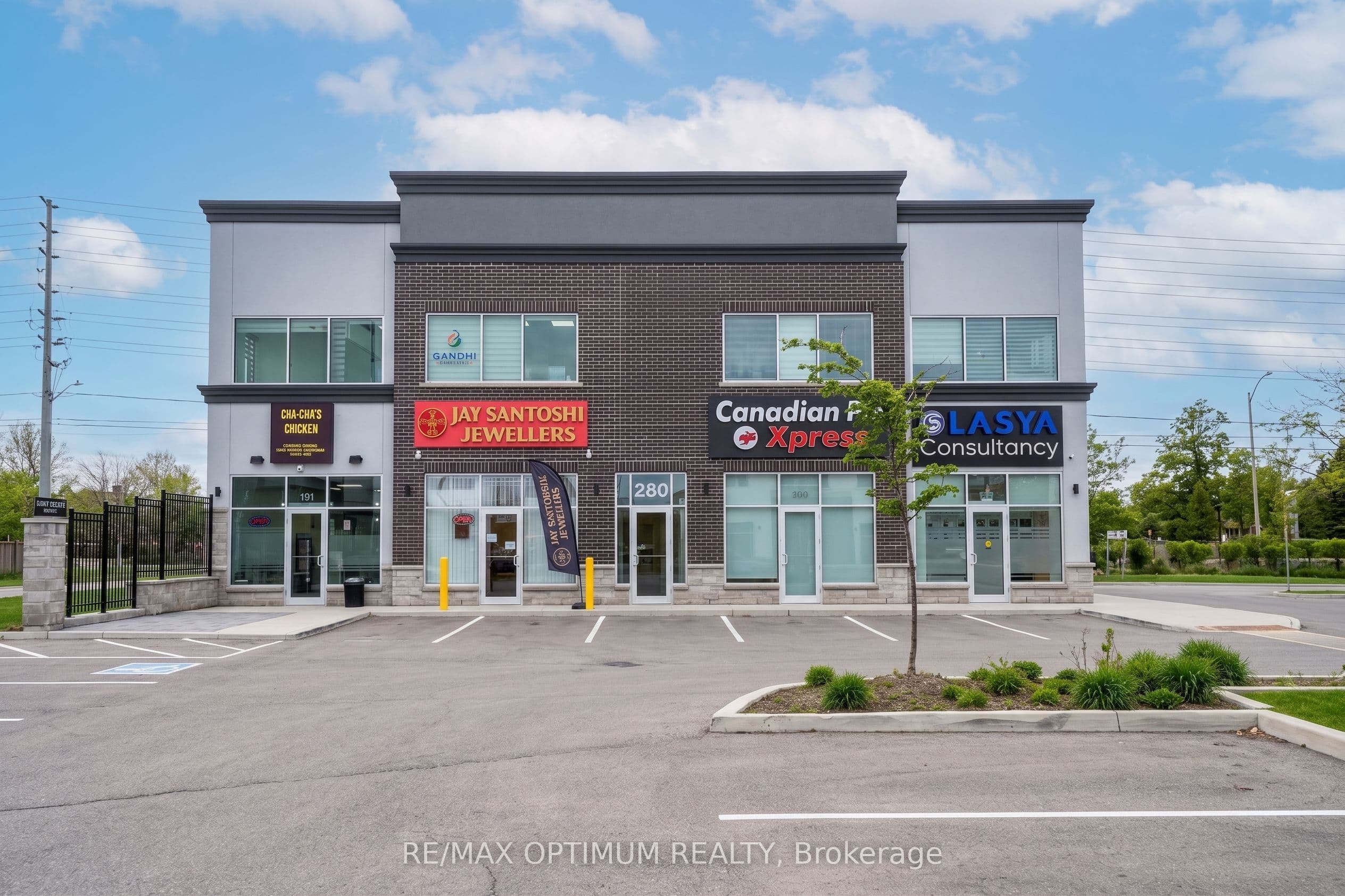 280 Derry Road W 201, Mississauga, ON L5W 1N6