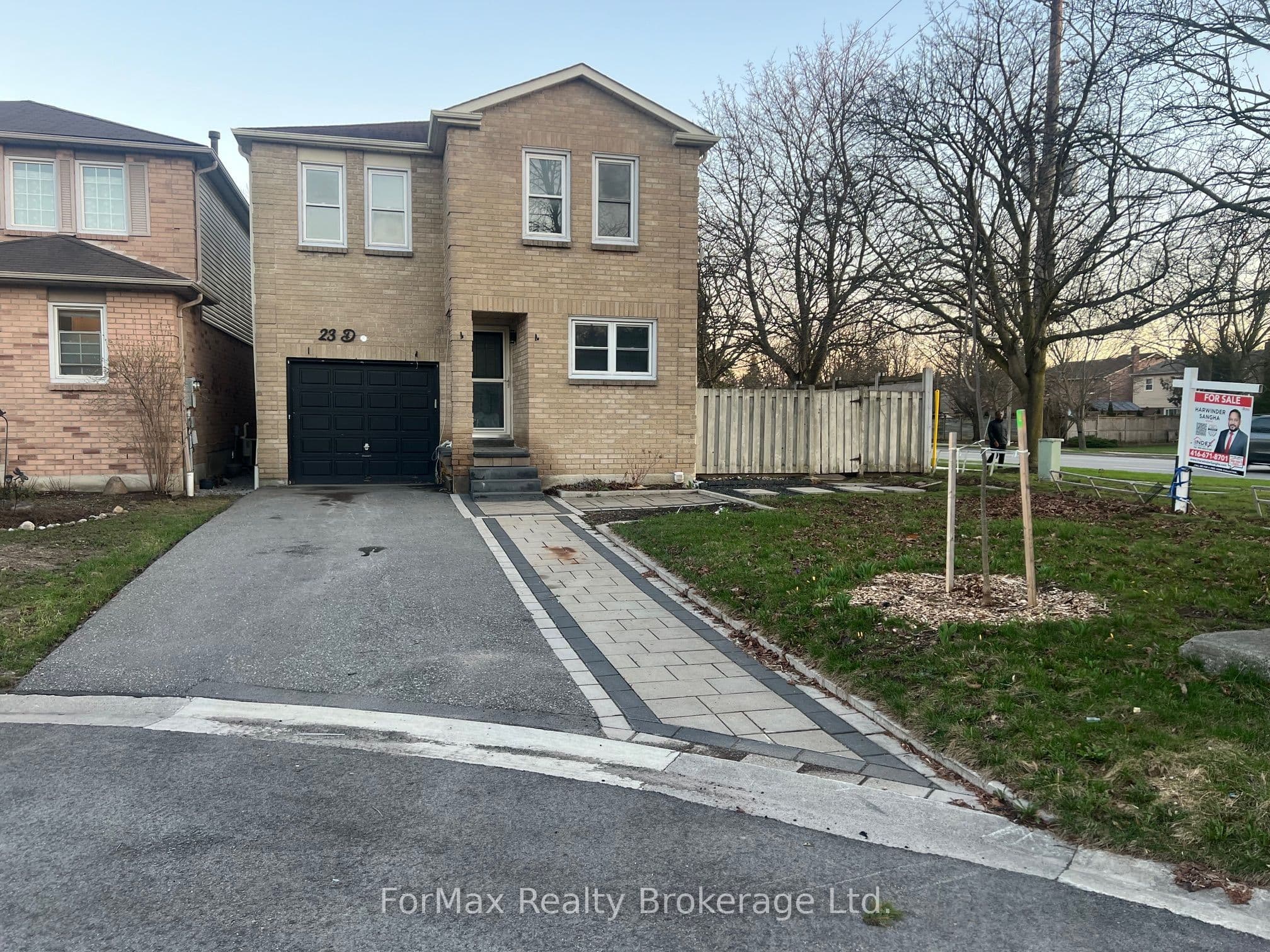 23 Drew Court, Whitby, ON L1N 8X6