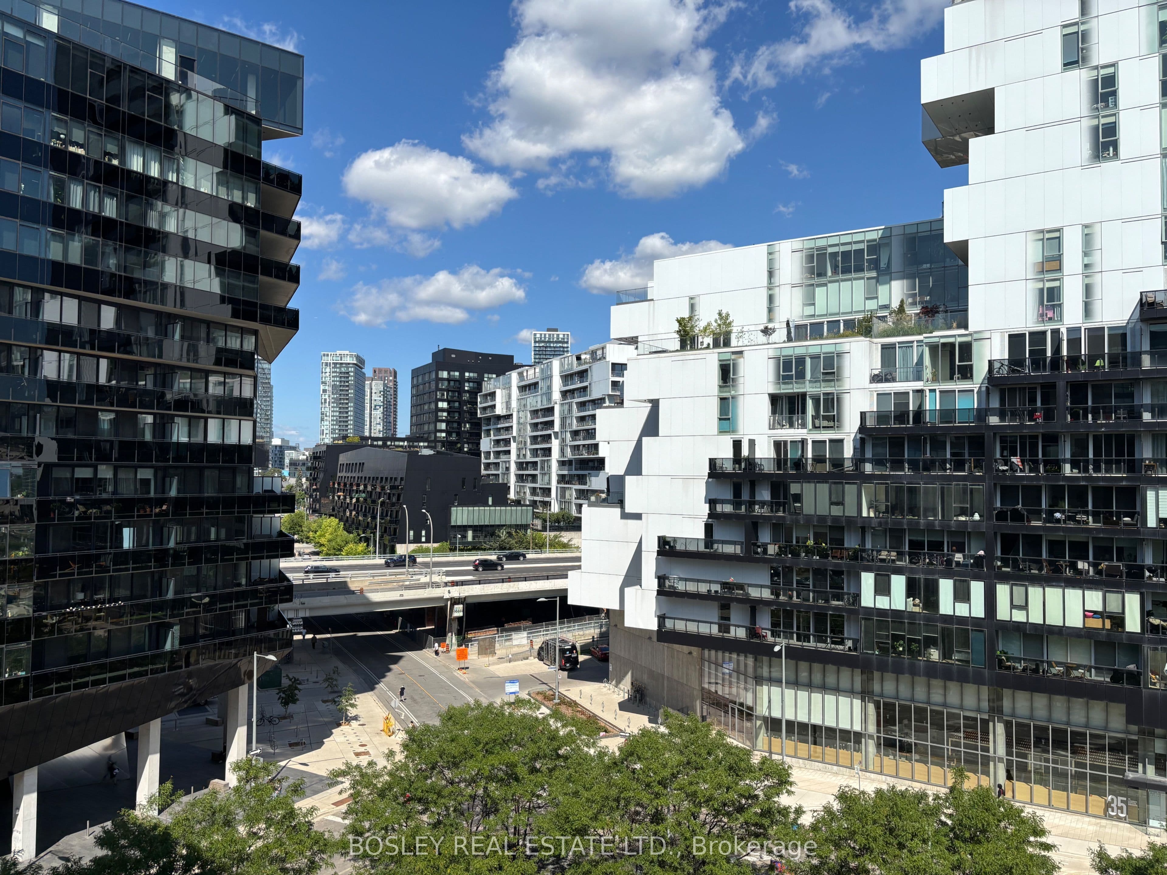 120 Bayview Avenue N608, Toronto, ON M5A 0G4