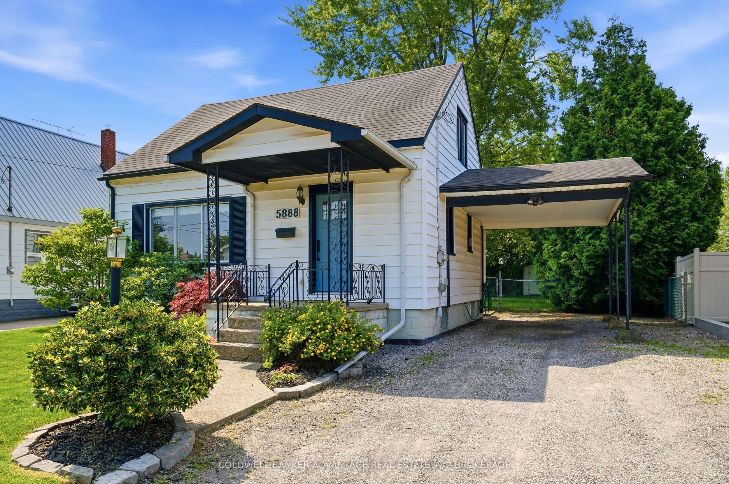 5888 Keith Street, Niagara Falls, ON L2J 1J9