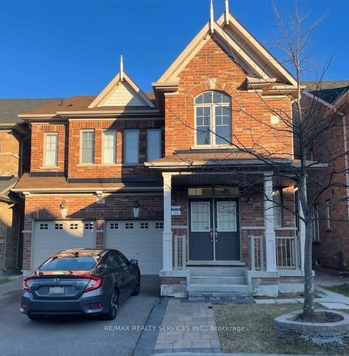 13 Frampton Road, Brampton, ON L7A 4E1