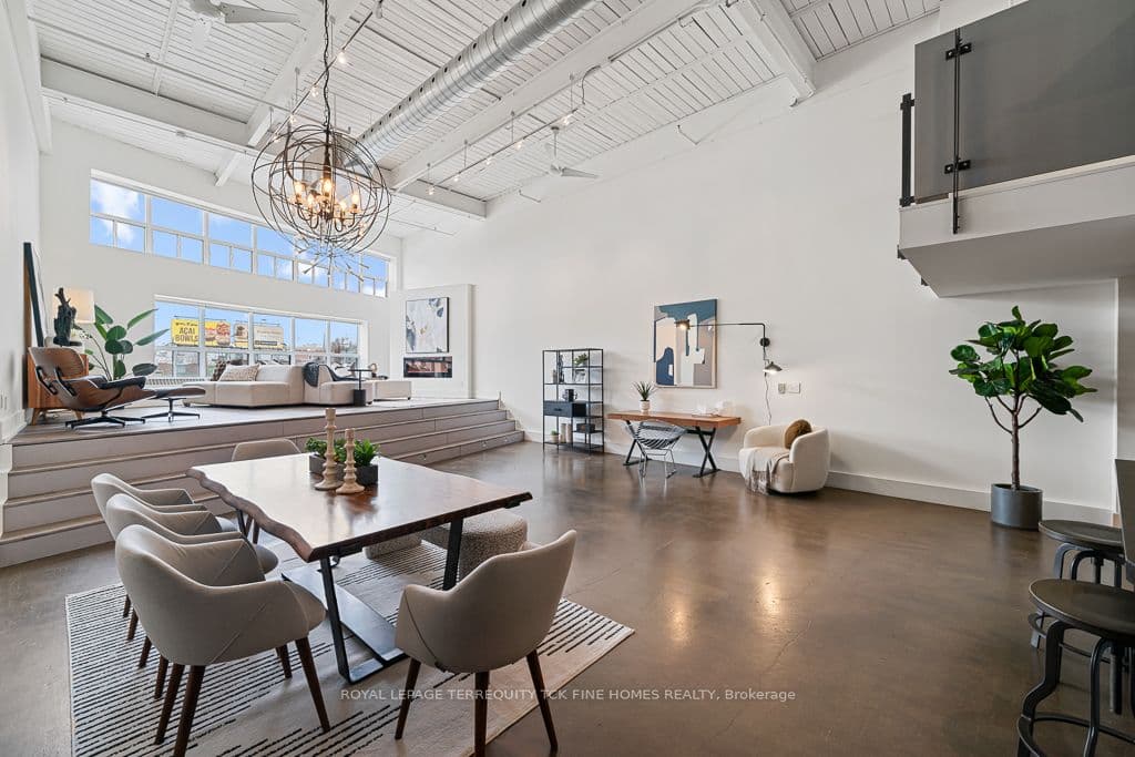 1173 Dundas Street E 225, Toronto, ON M4M 3P1