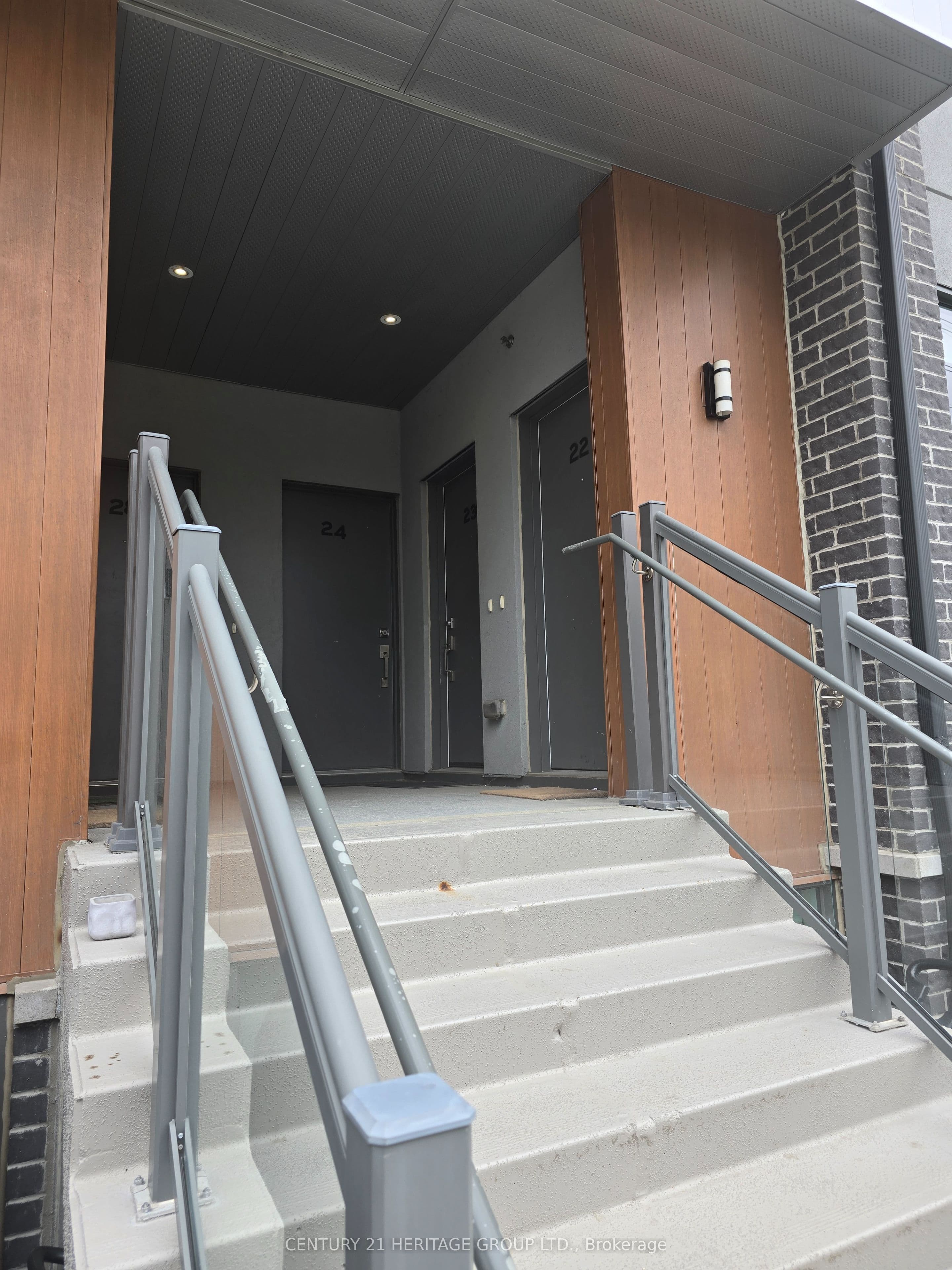 680 Atwater Avenue 22, Mississauga, ON L5G 0B6