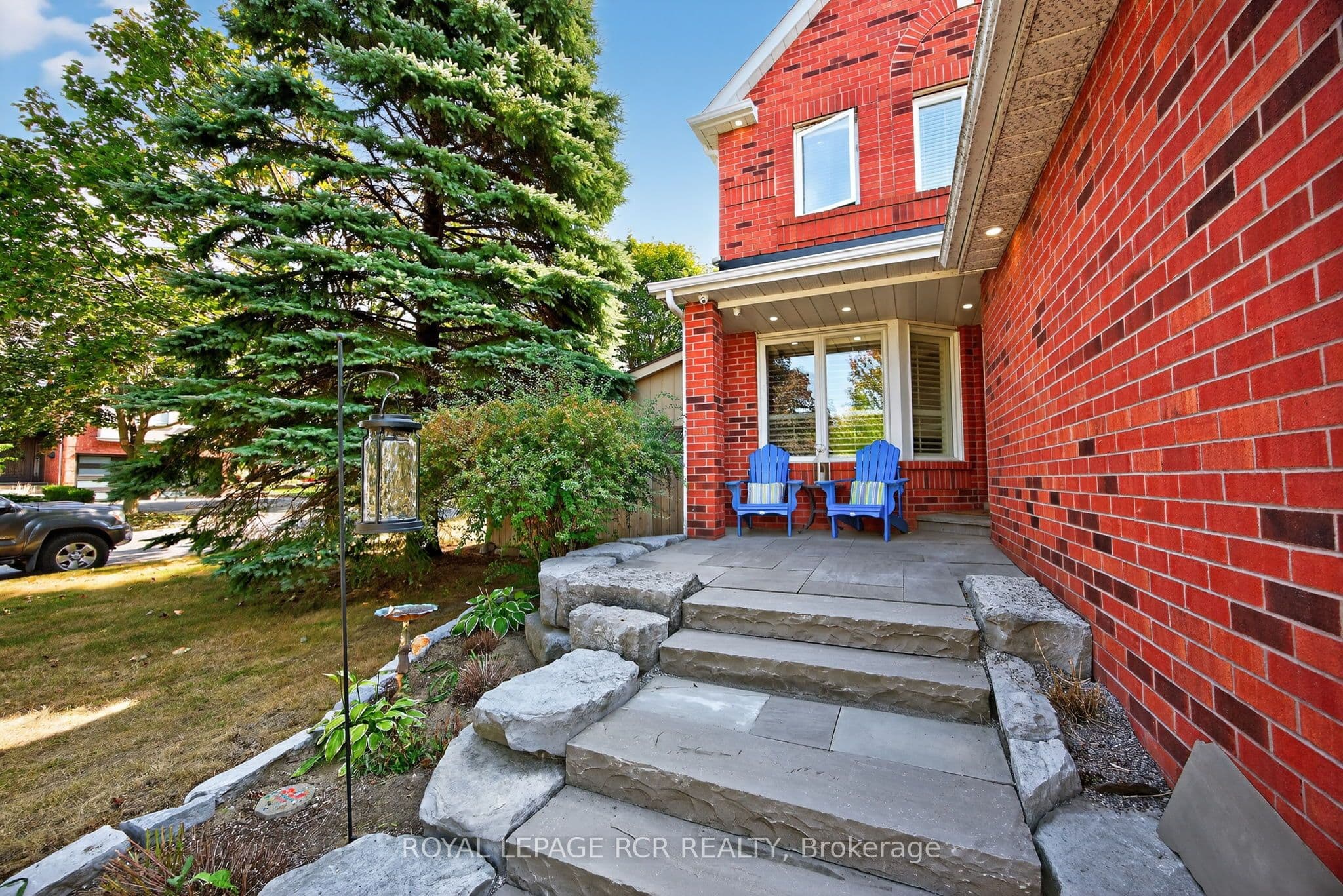 165 Bonny Meadows Drive, Aurora, ON L4G 6N1
