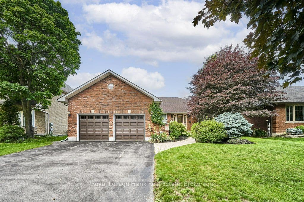 137 Samac Trail, Oshawa, ON L1G 7V9