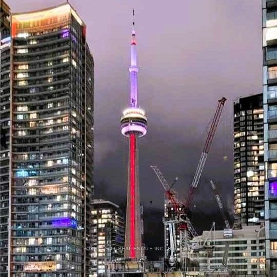125 Peter Street 1110, Toronto, ON M5V 0M2