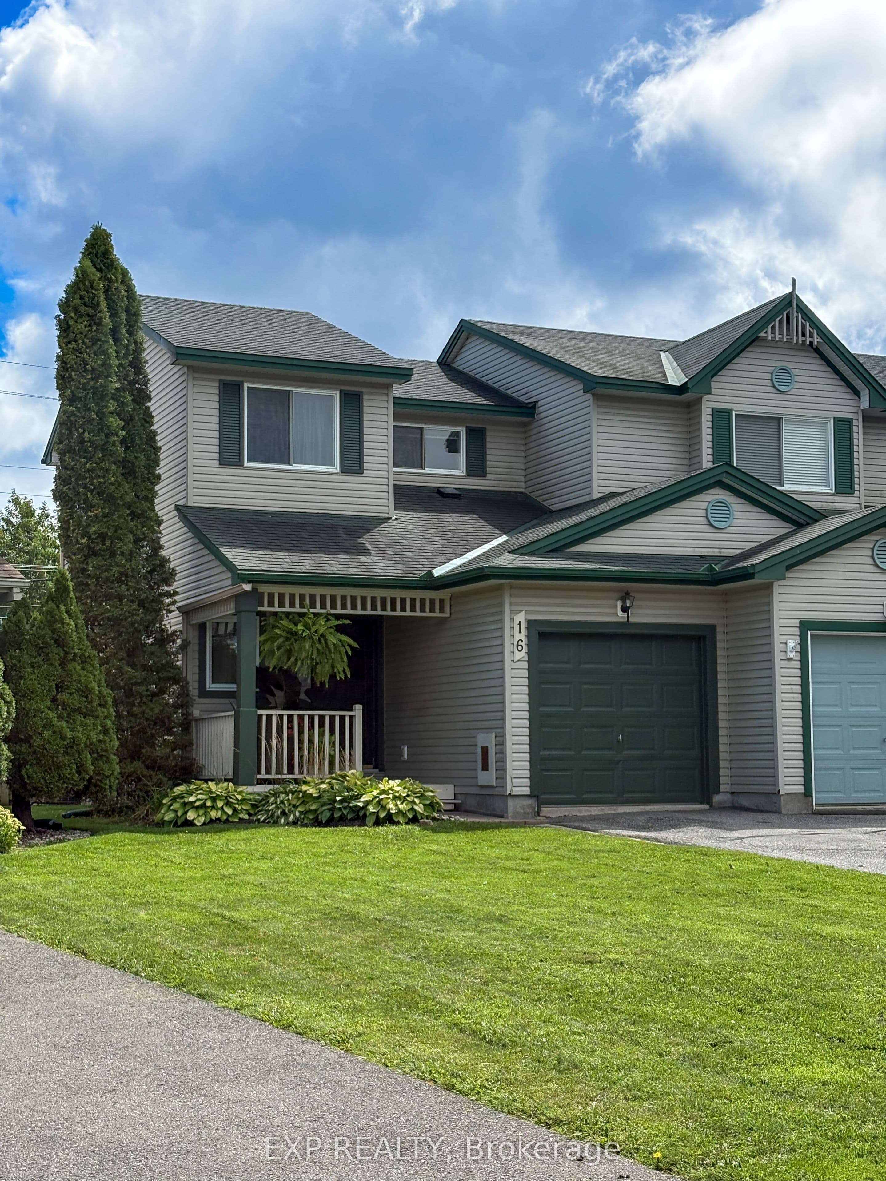 16 Crampton Drive, Carleton Place, ON K7C 4P7