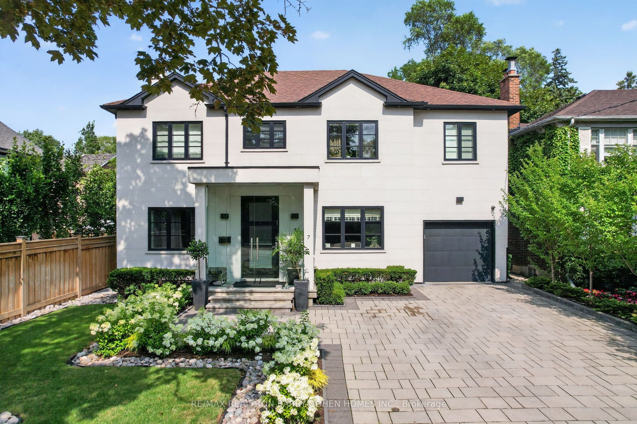7 Glen Rush Boulevard, Toronto, ON M5N 2T2