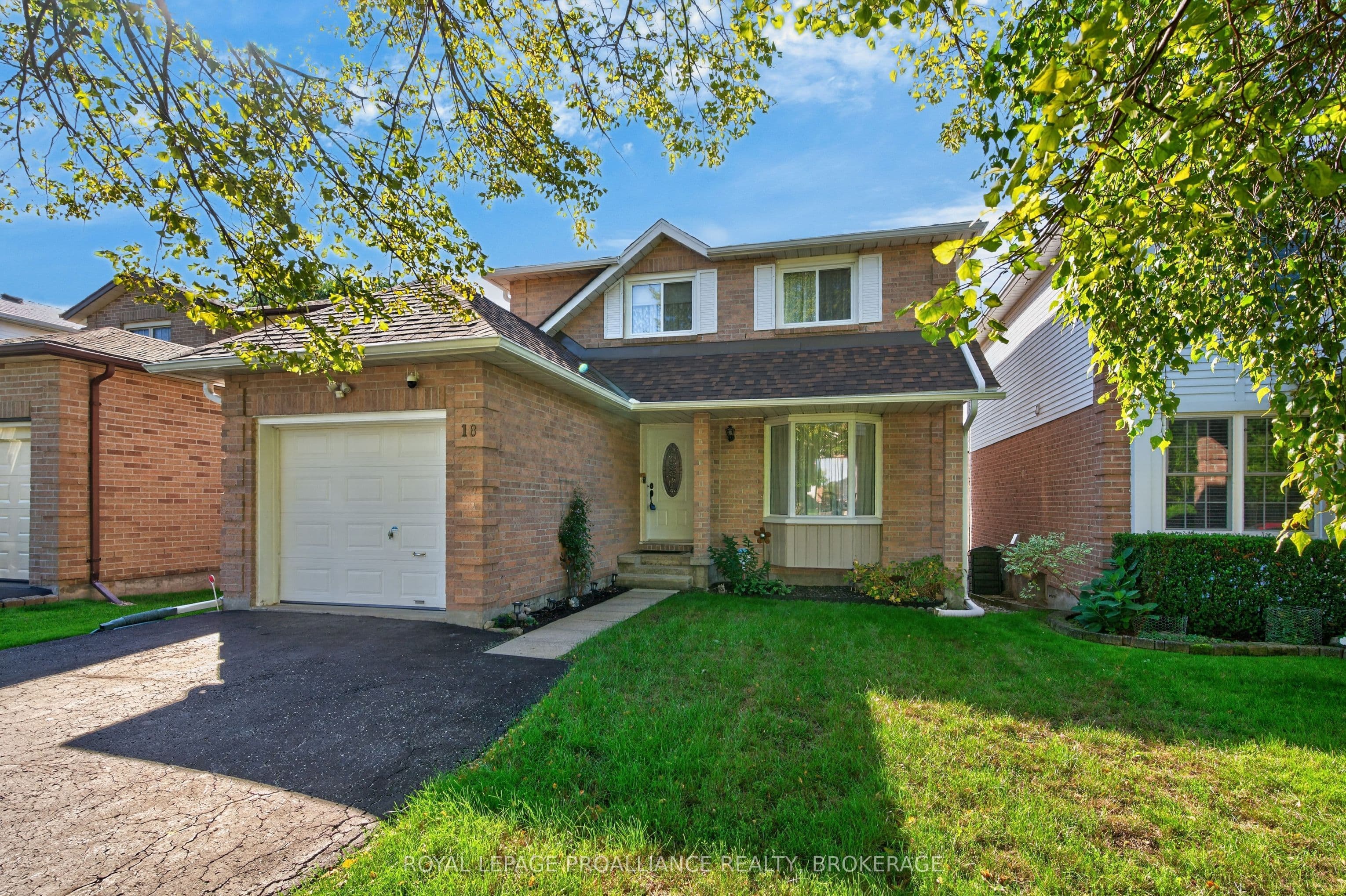 18 Richdale Court, Kingston, ON K7K 6N1