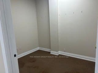 154 Queen Street S 206, Mississauga, ON L5M 2P4
