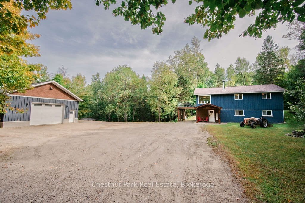 123 East Waseosa Lk Road, Huntsville, ON P1H 2J4
