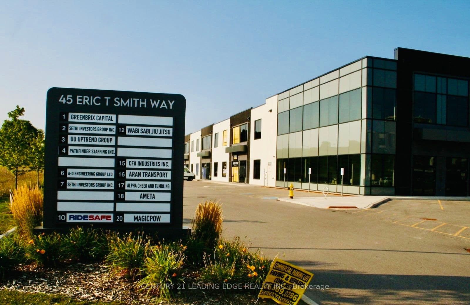 45 Eric T Smith Way 10, Aurora, ON L4G 7C6