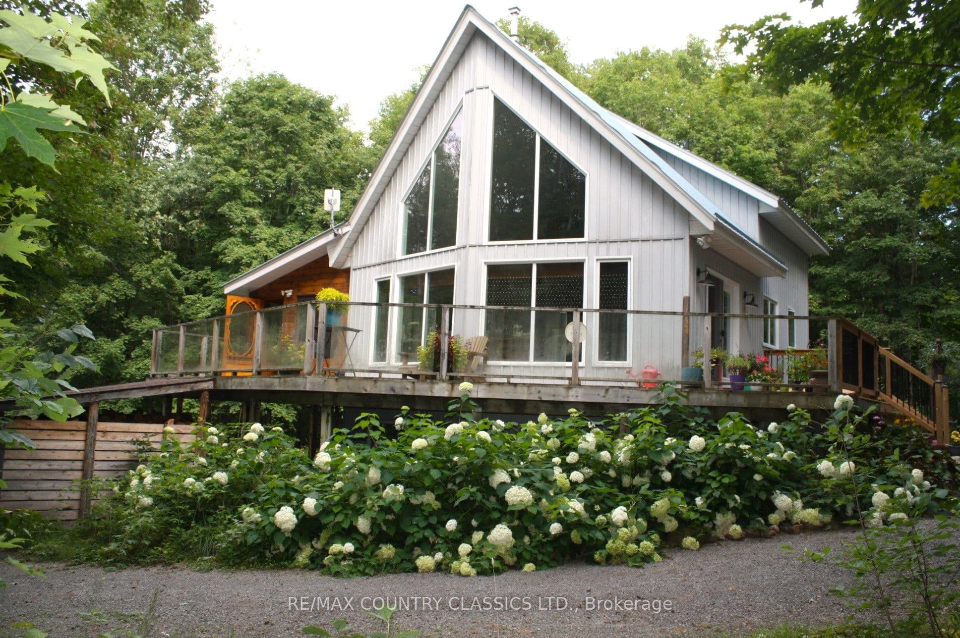 2721 Old Hastings Road, Limerick, ON K0L 1P0