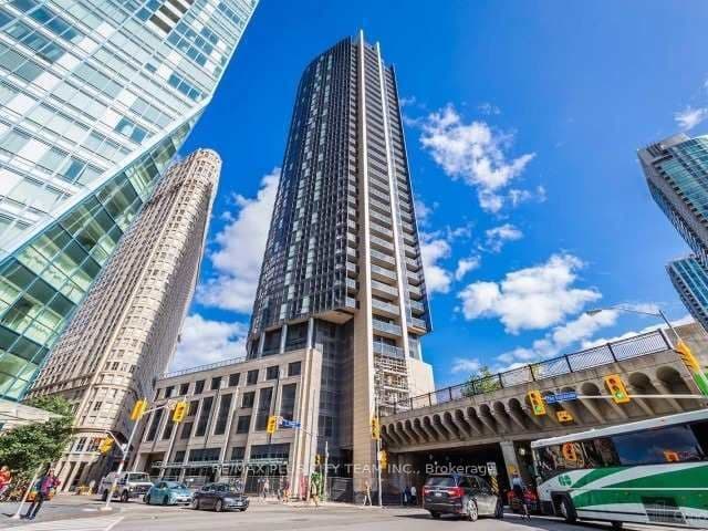 1 The Esplanade 2303, Toronto, ON M5E 0A8