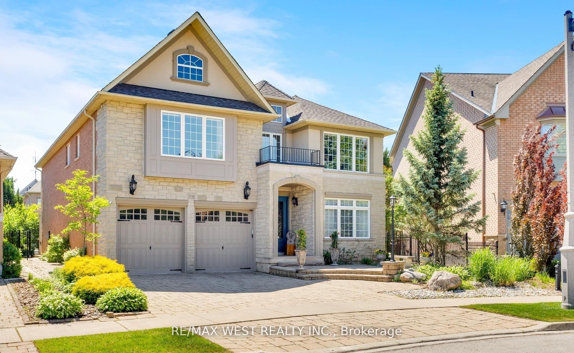3338 Fox Run Circle, Oakville, ON L6L 6W4
