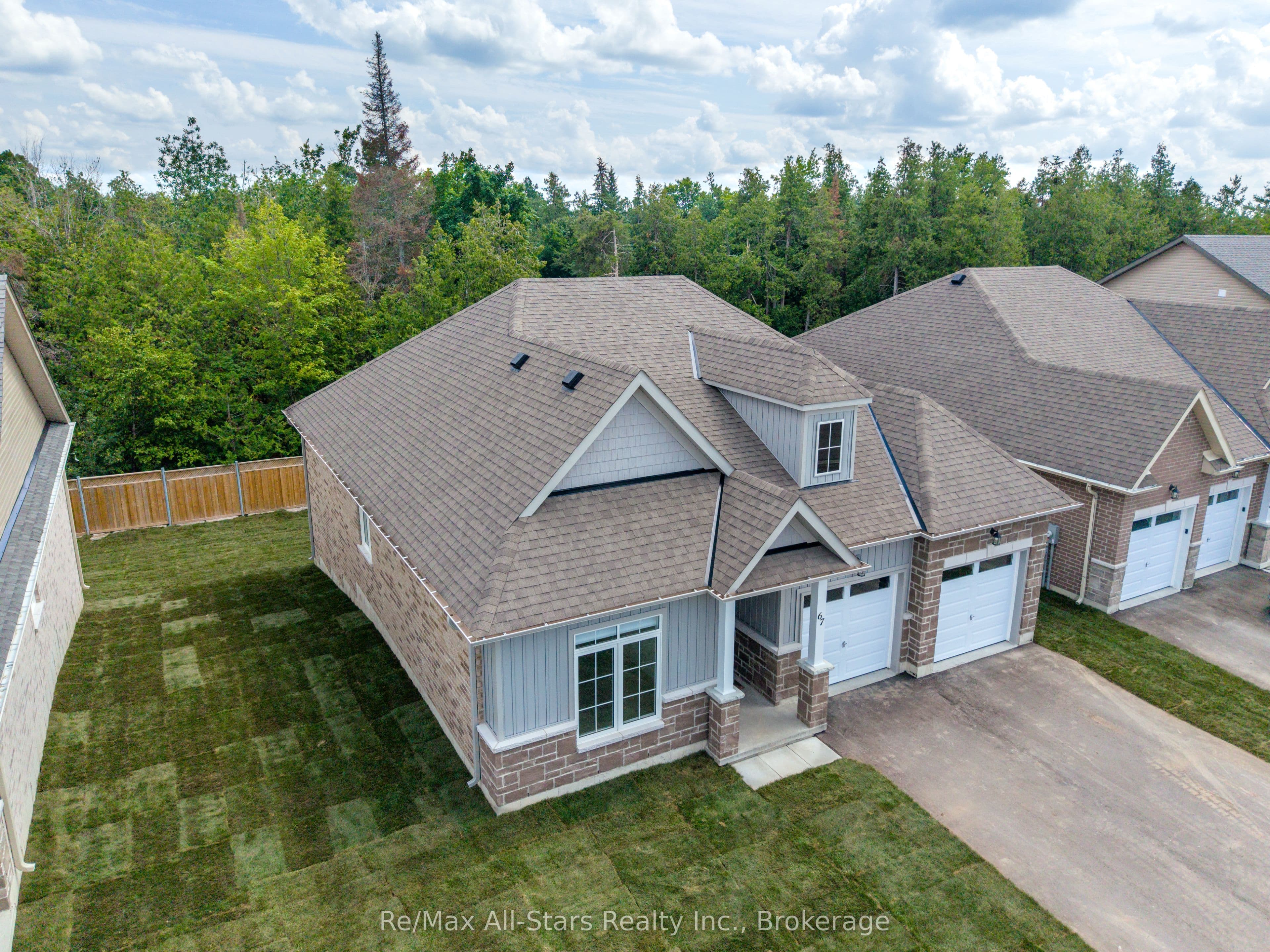 67 Hillcroft Way, Kawartha Lakes, ON K0M 1A0