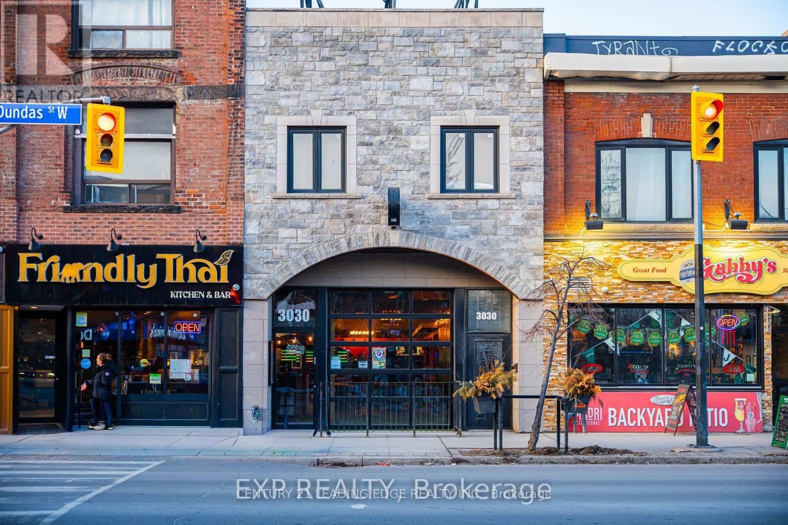 3030 DUNDAS Street #3, Toronto, ON M6P 1Z3
