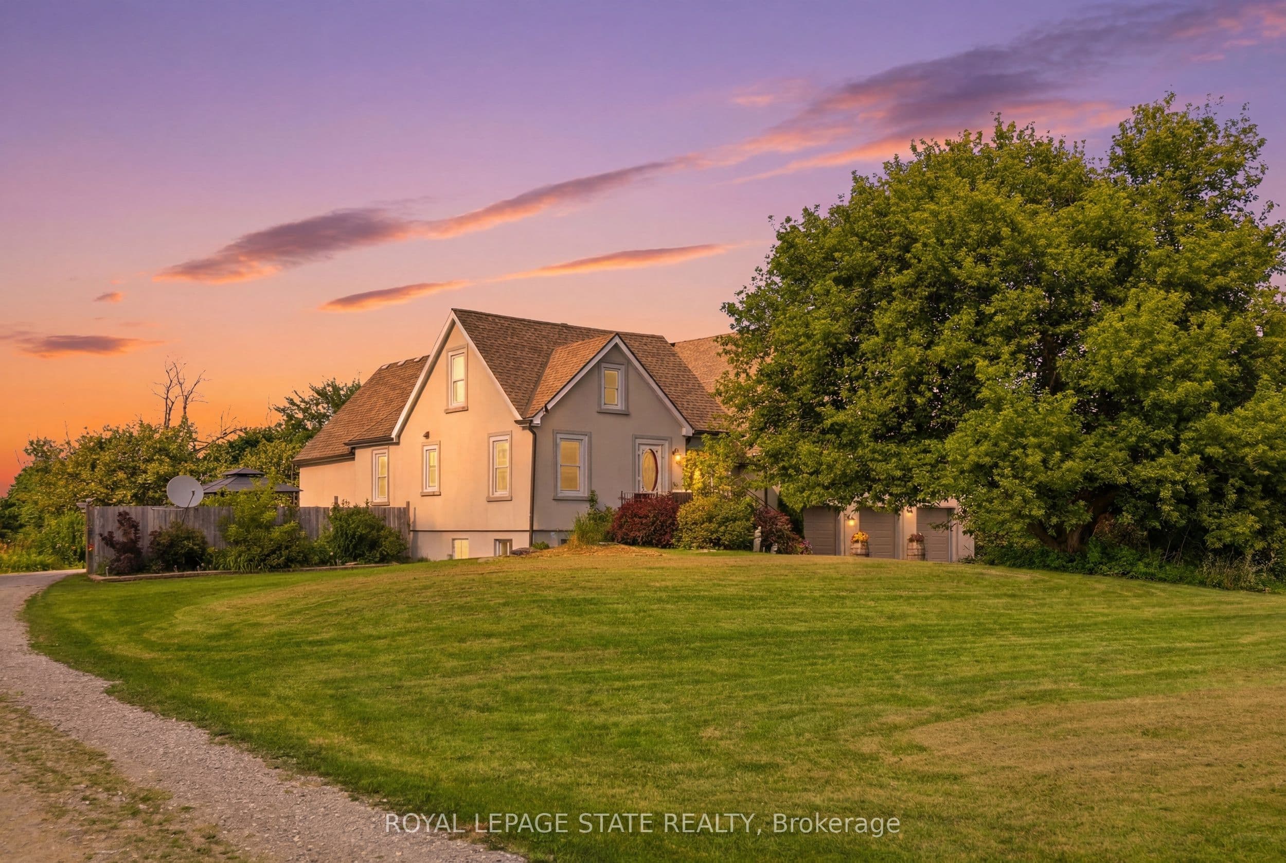 97 Smith Road, Hamilton, ON L8J 2Z2