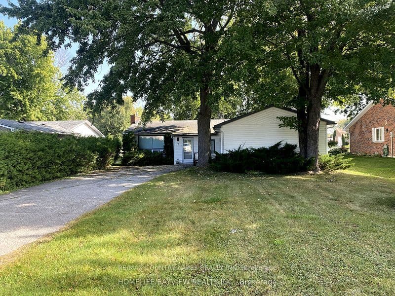 7 Willow Crescent, Ramara, ON L0K 1B0