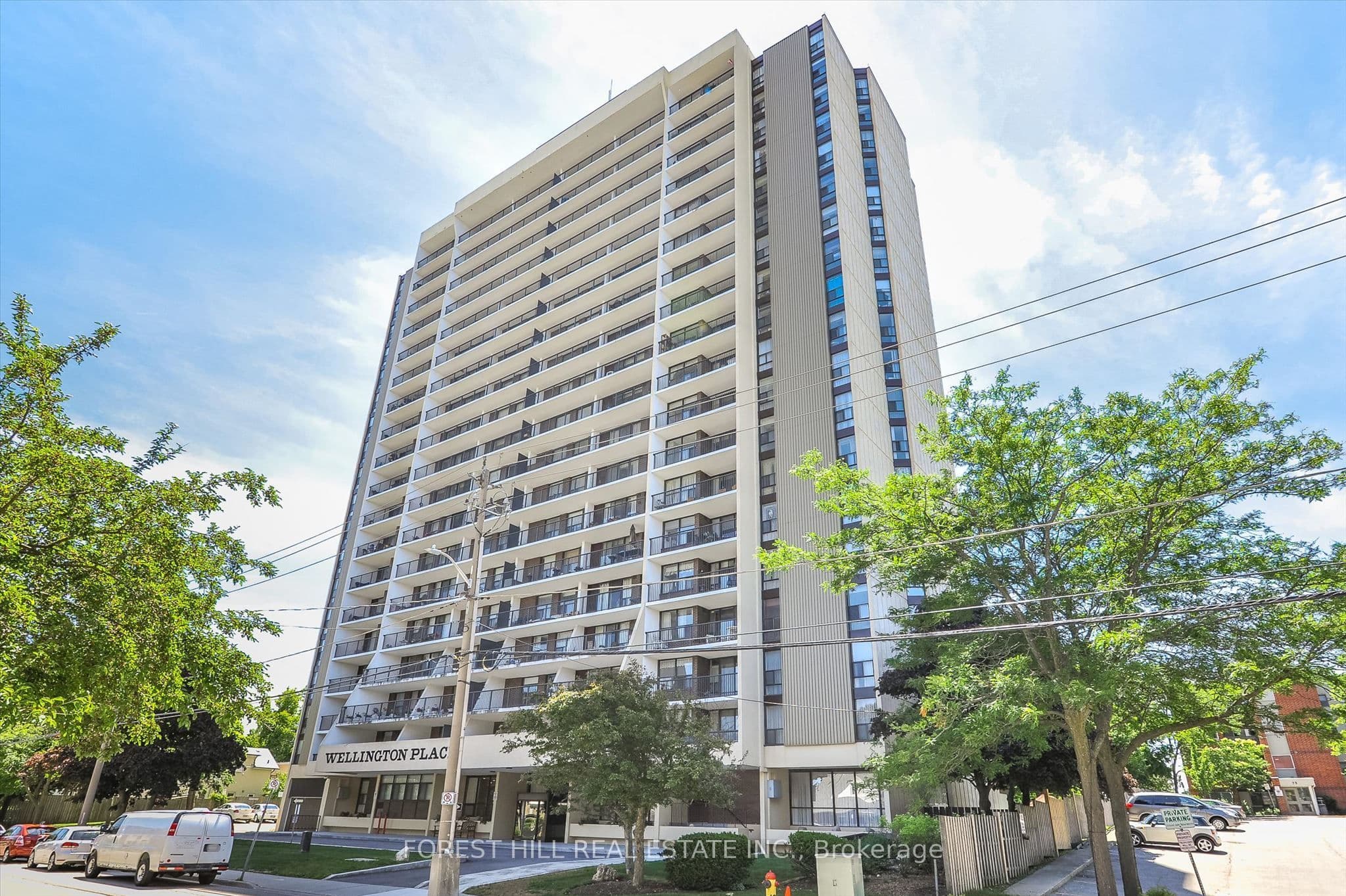 81 Church Street 1801, Kitchener, ON N2G 4M1