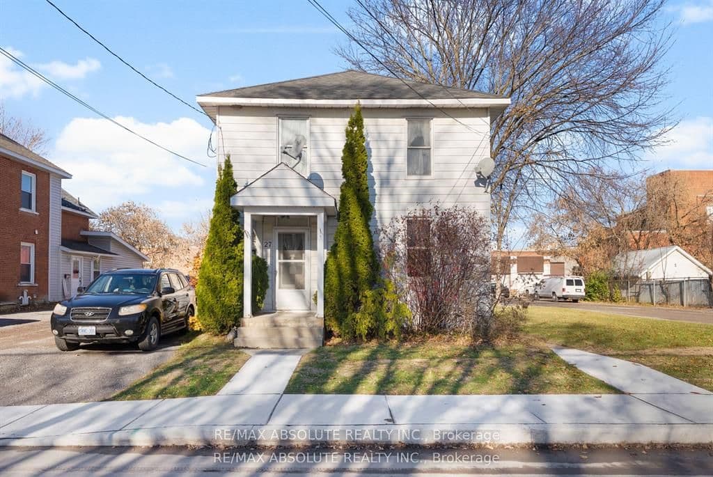27 MacDonald Street S, Arnprior, ON K7S 2W4
