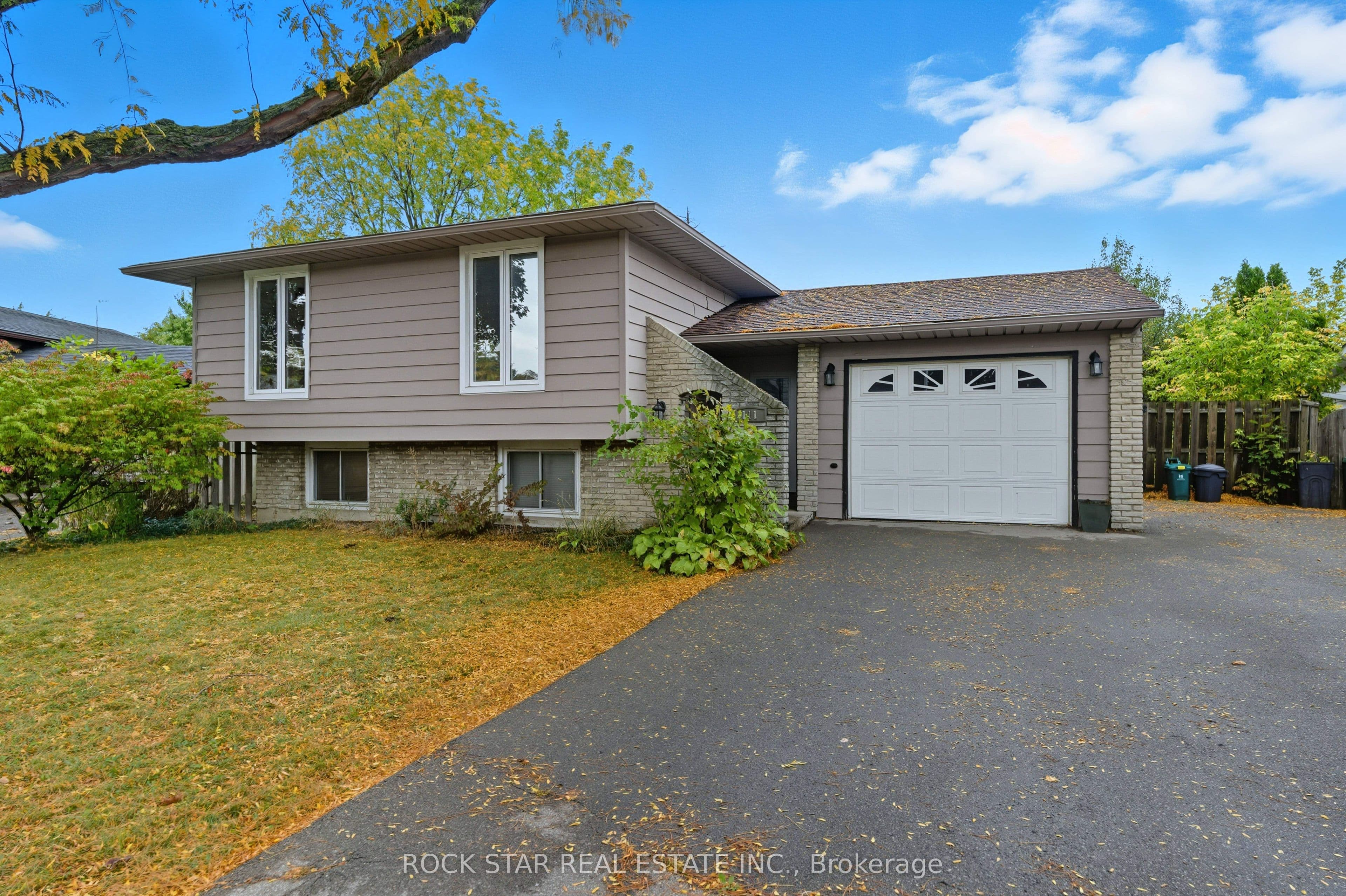 111 Britten Close Bsmt, Hamilton, ON L9C 4K1
