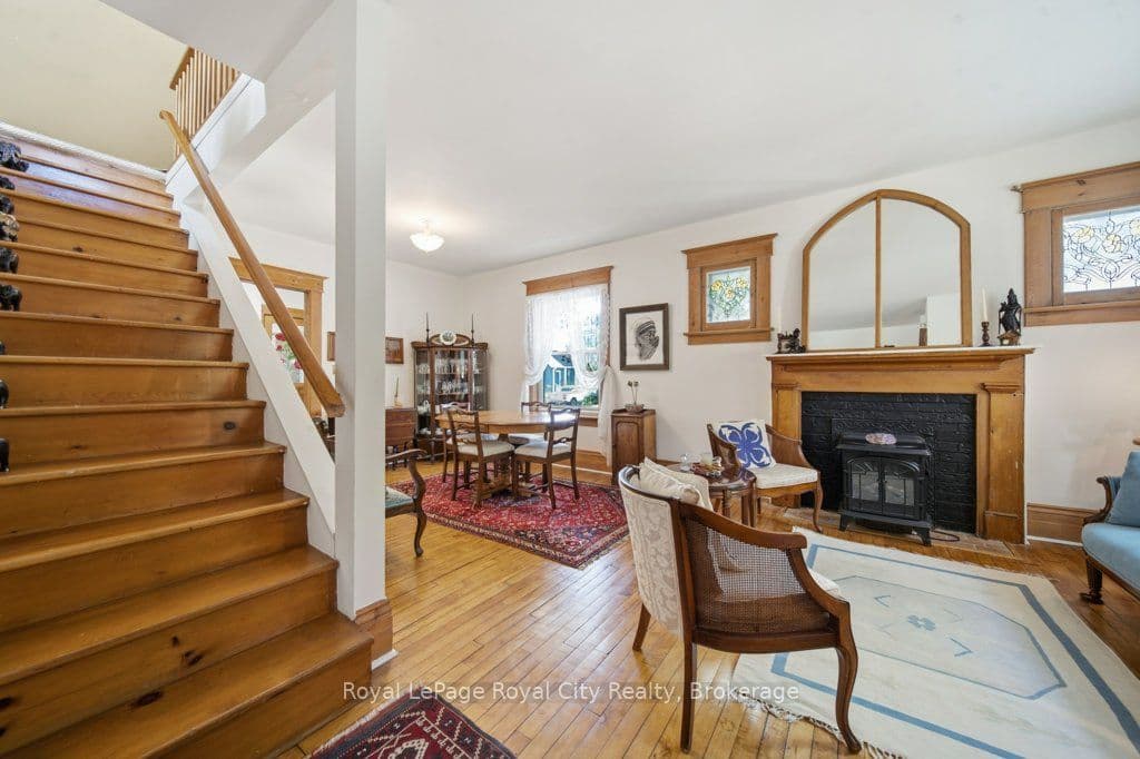 66 Raglan Street, Guelph, ON N1H 2S6