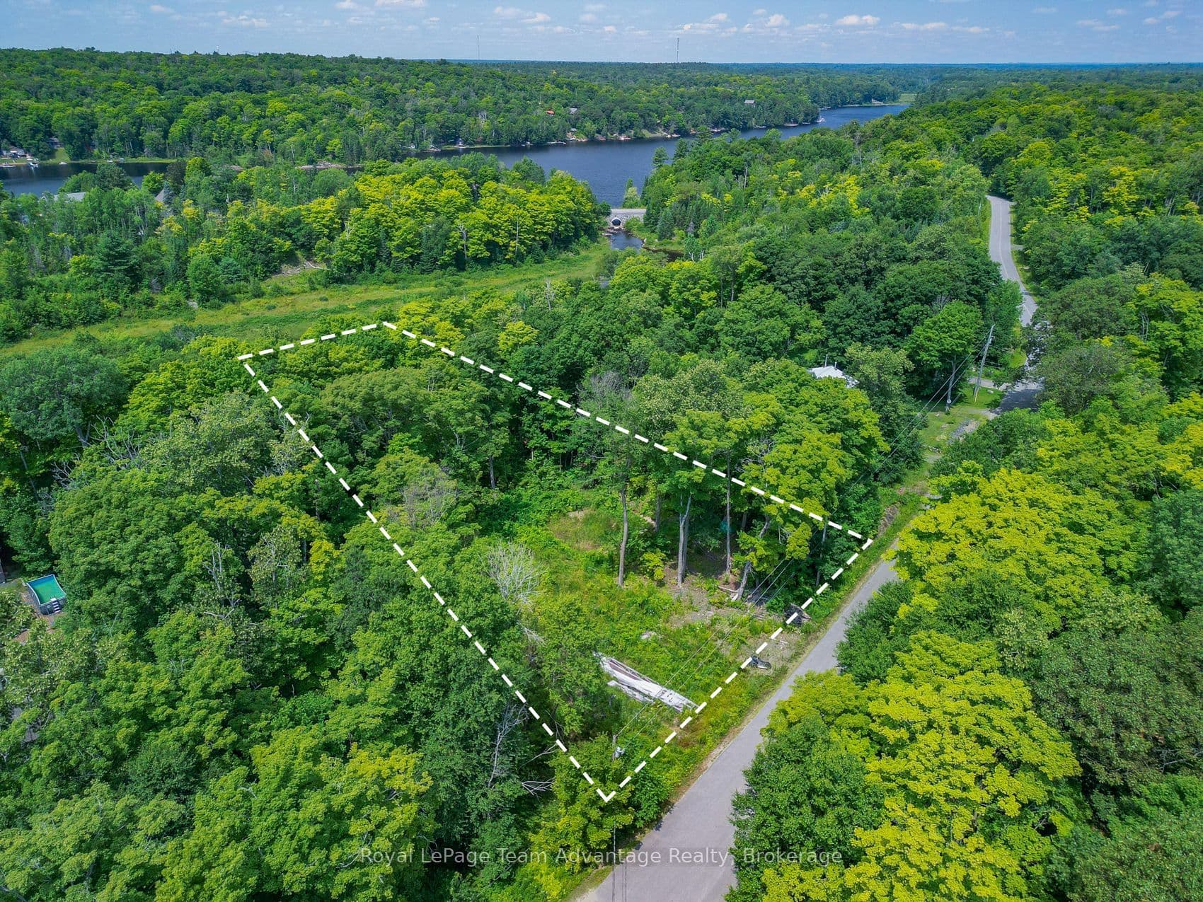 17 Cornflower Road, McDougall, ON P2A 2W7