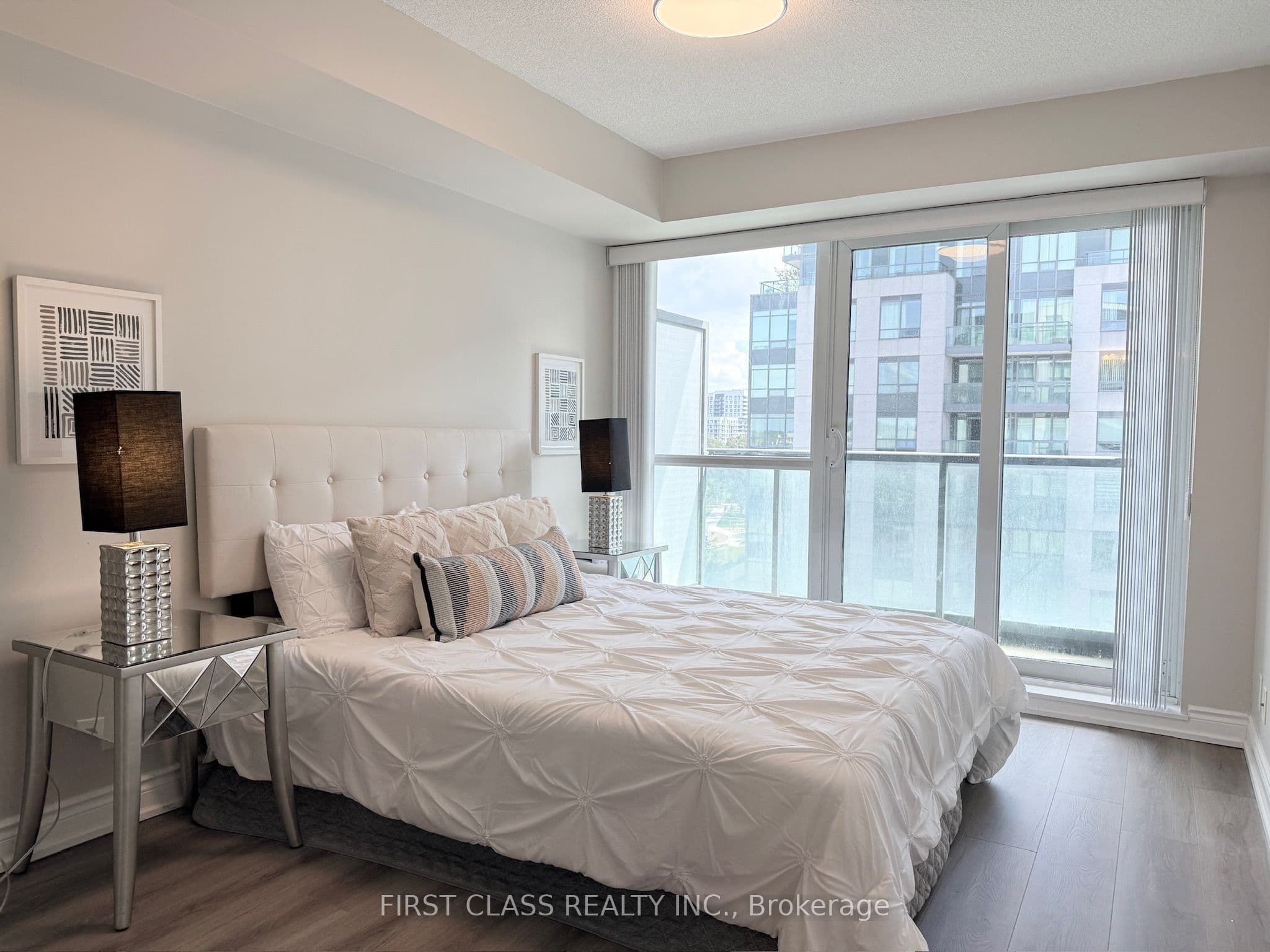 32 Clegg Road 718, Markham, ON L6G 0B2