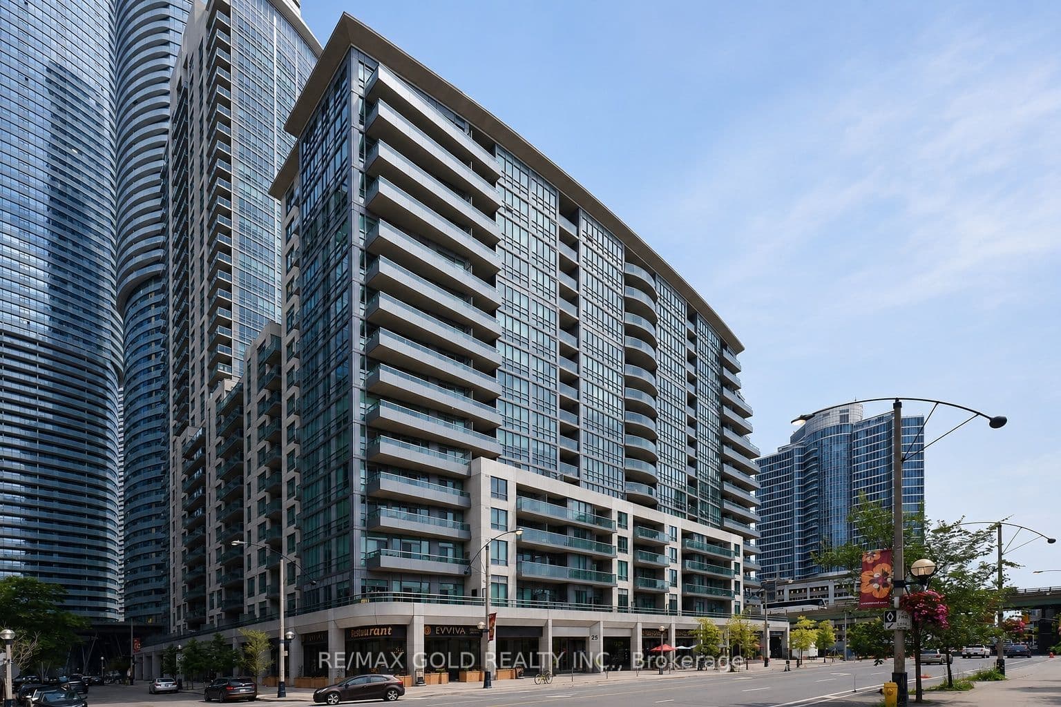 25 Lower Simcoe Street #310, Toronto, ON M5J 3A1